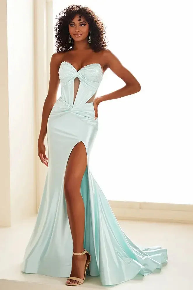 EW36009 - Ellie Wilde