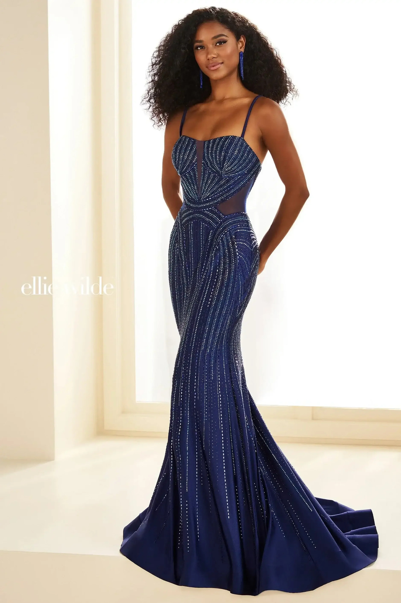 EW36013  - Ellie Wilde