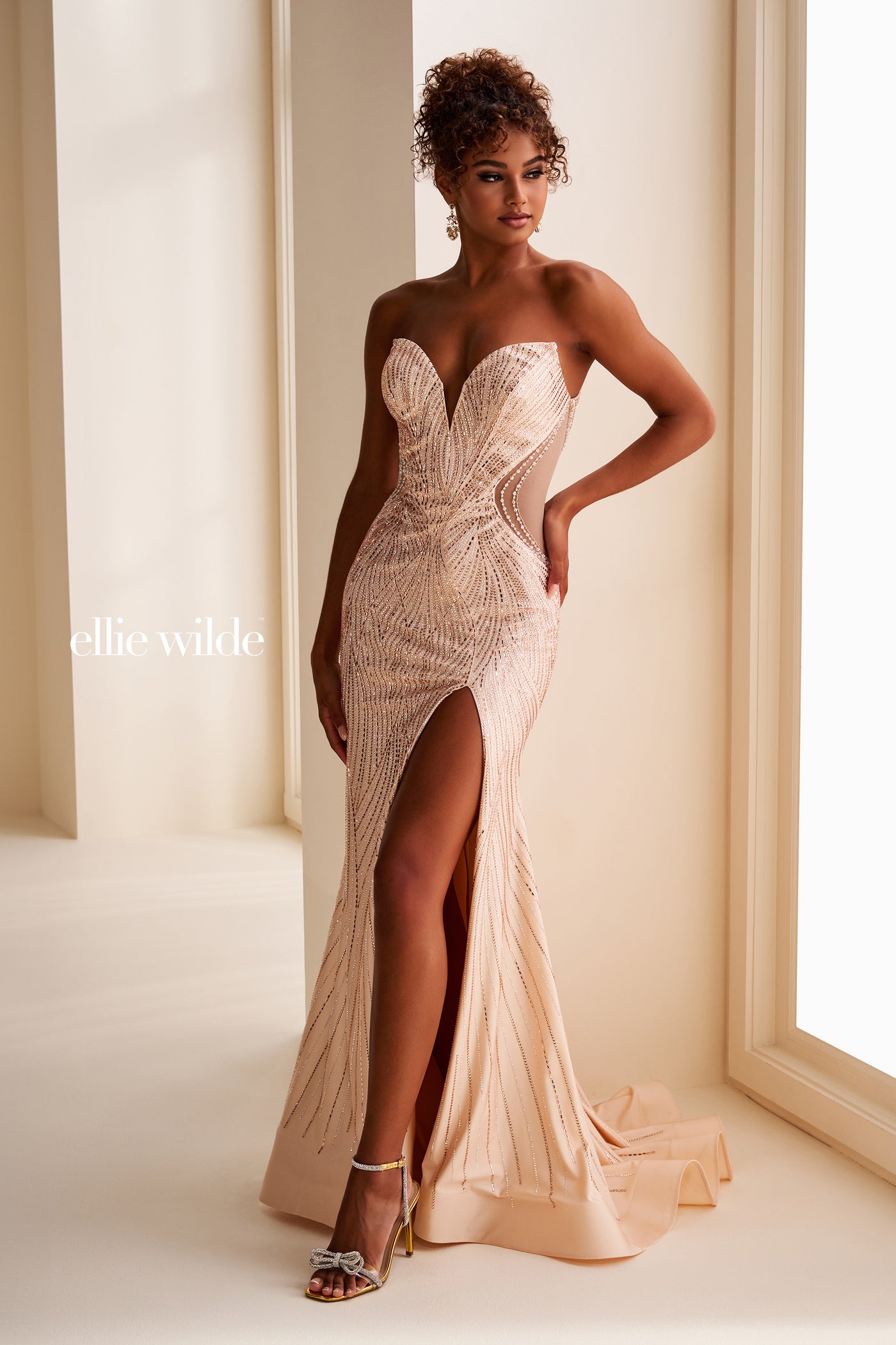 EW37008 - Ellie Wilde