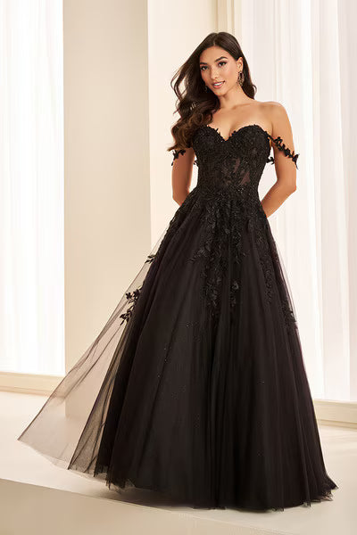 Ellie Wilde EW37028 Lace Ball Gown with Pockets in Black | Lady Black Tie