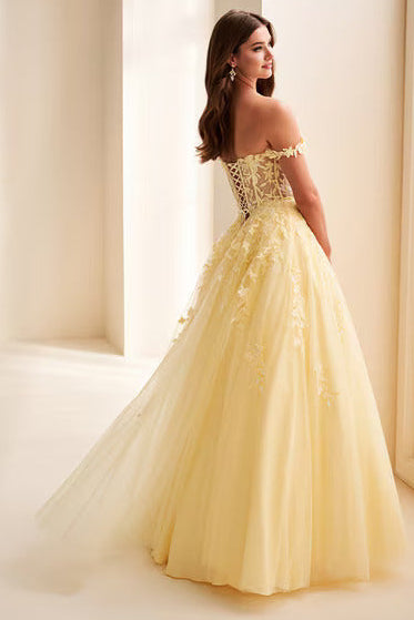 EW37028 - Ellie Wilde