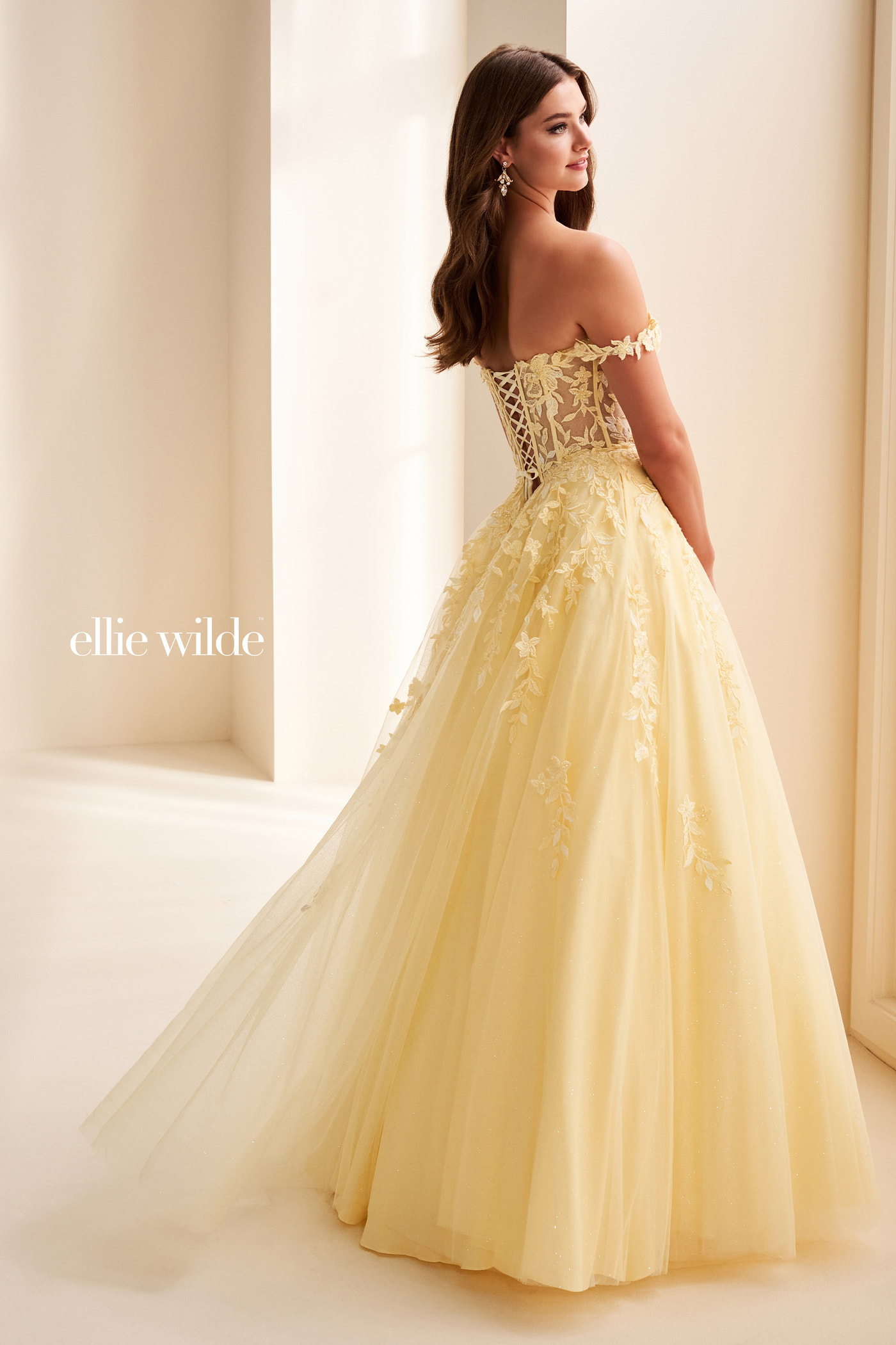 EW37028 - Ellie Wilde