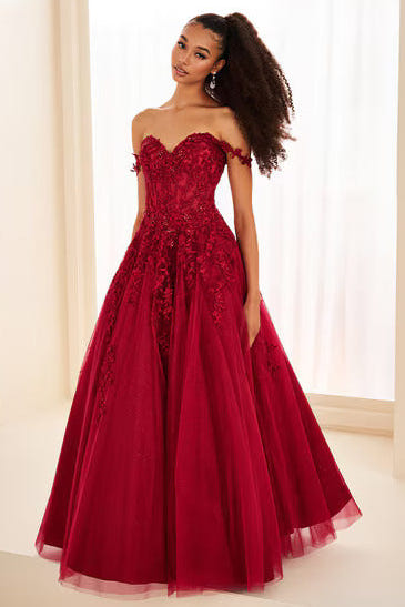 EW37028 - Ellie Wilde