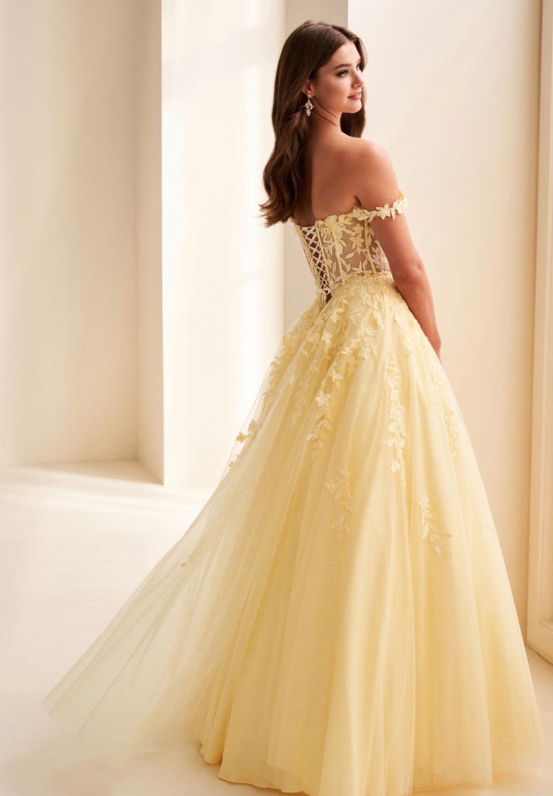 EW37028 - Ellie Wilde