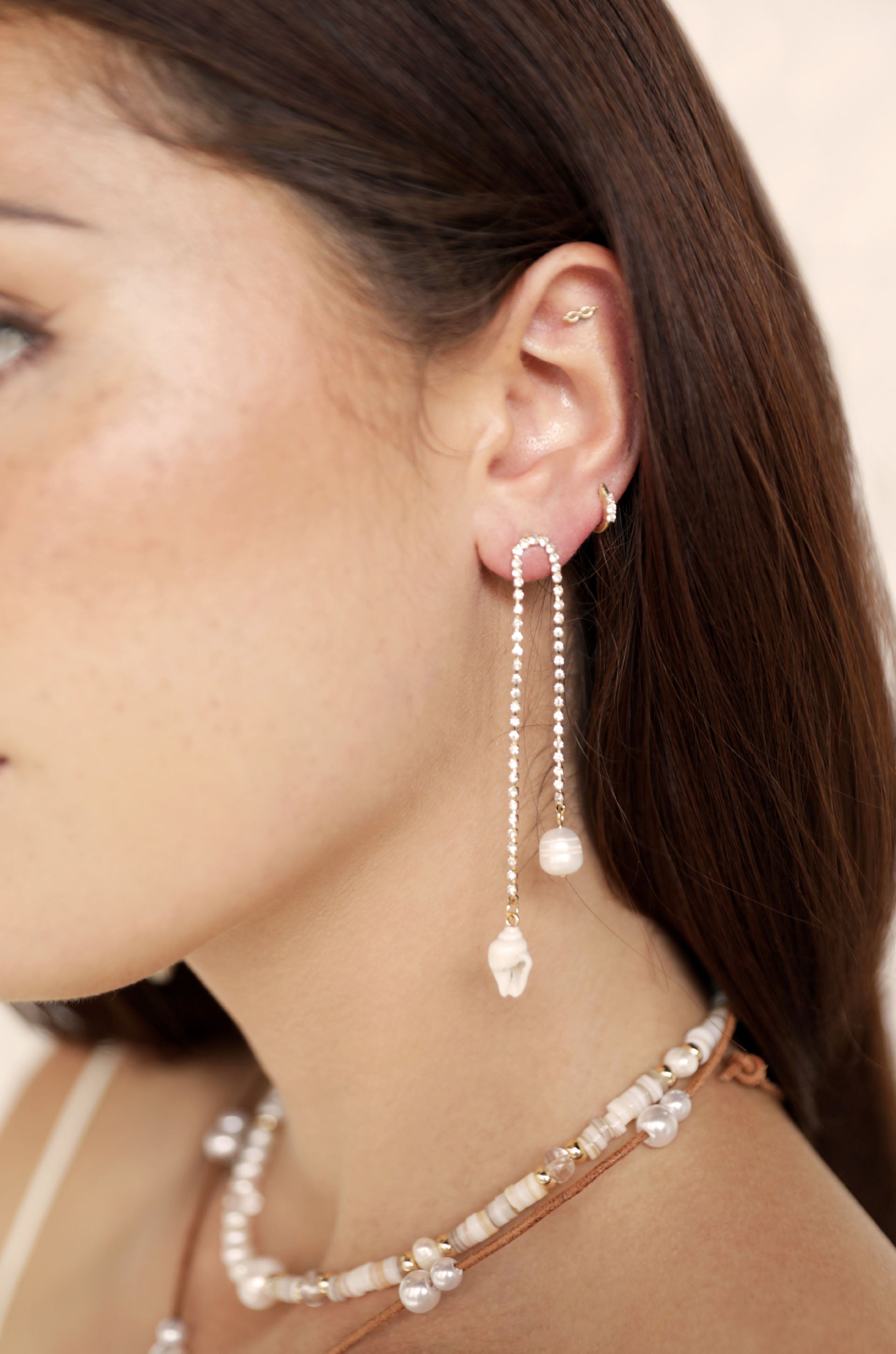 Gold Earrings Collection | Elegant Jewelry at Lady Black Tie Gold Earrings Collection | Elegant Jewelry at Lady Black Tie