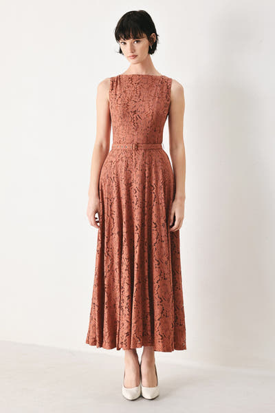 TRUE ROMANCE RUST LACE MIDI DRESS