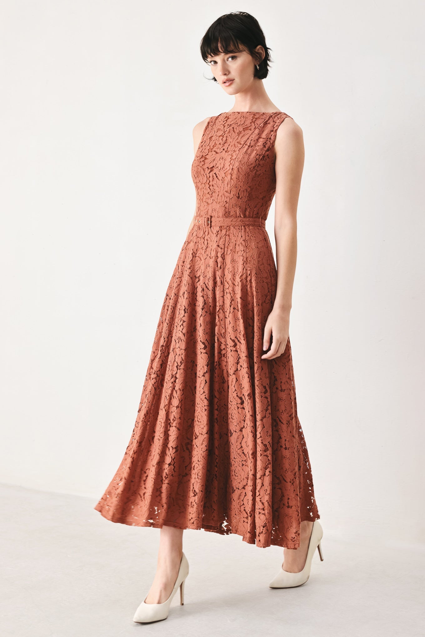 red lace midi dress Fit-and-Flare - A true love letter to romantic dressing Self-Portrait - Red Azaelea Lace