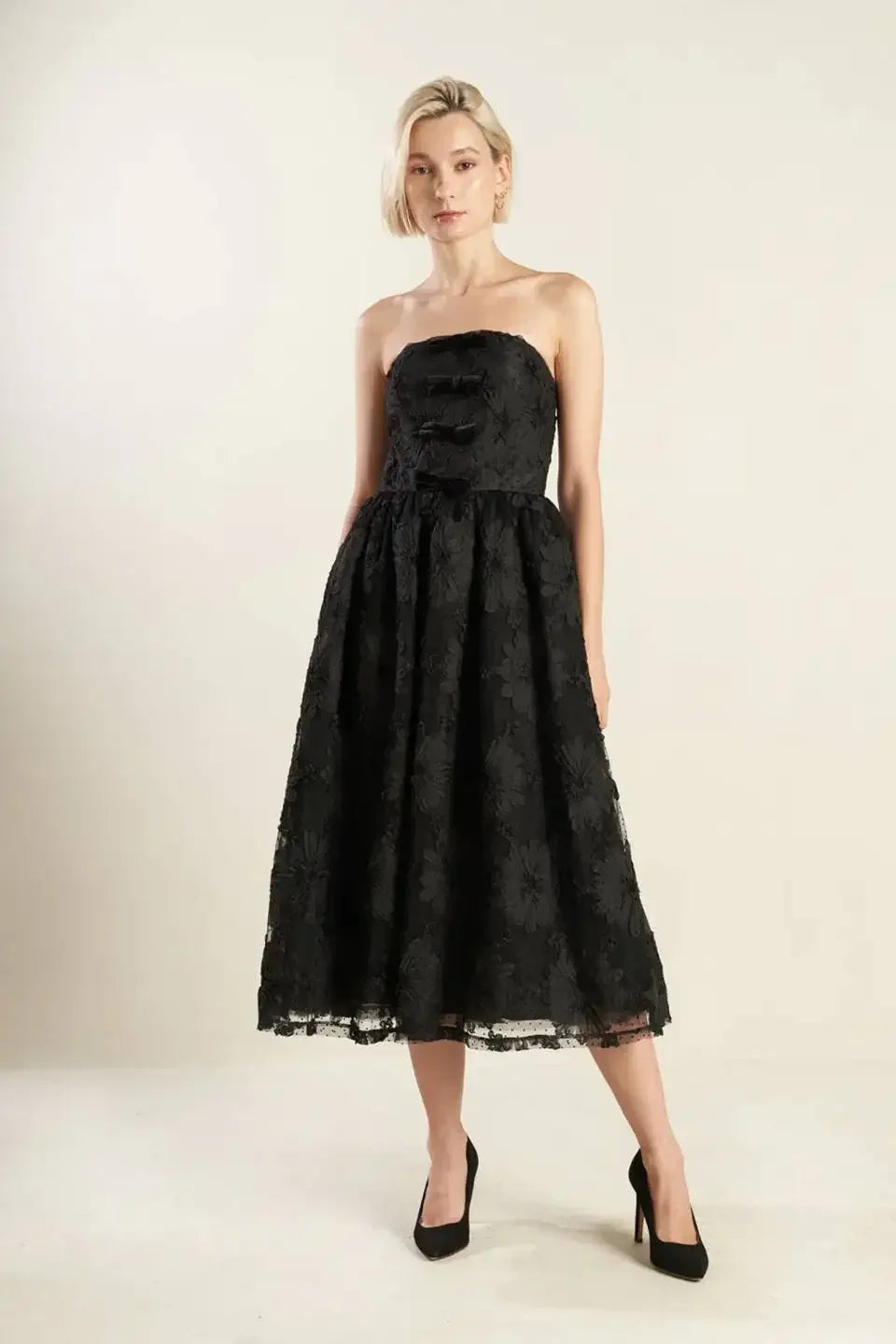 CONFIDENCE GAME BLACK LACE MIDI DRESS