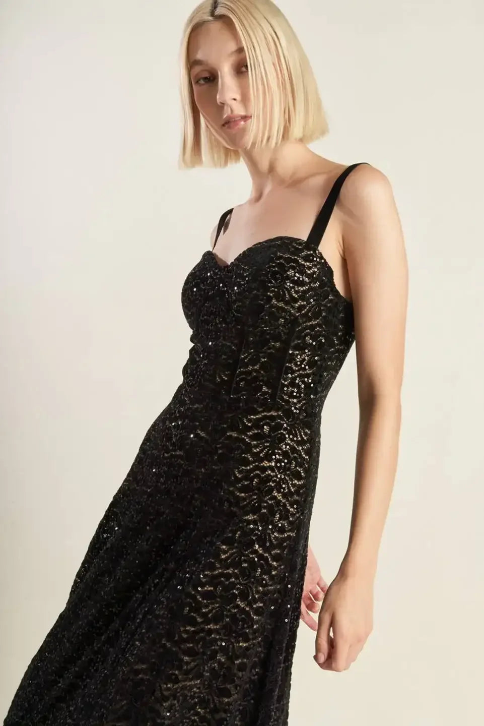 TIFFANY BLACK LACE MIDI DRESS