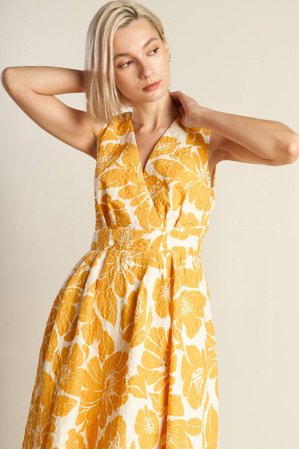 BOLD BLOOMS - MUSTARD YELLOW MIDI DRESS | Lady Black Tie BOLD BLOOMS - MUSTARD YELLOW MIDI DRESS | Lady Black Tie
