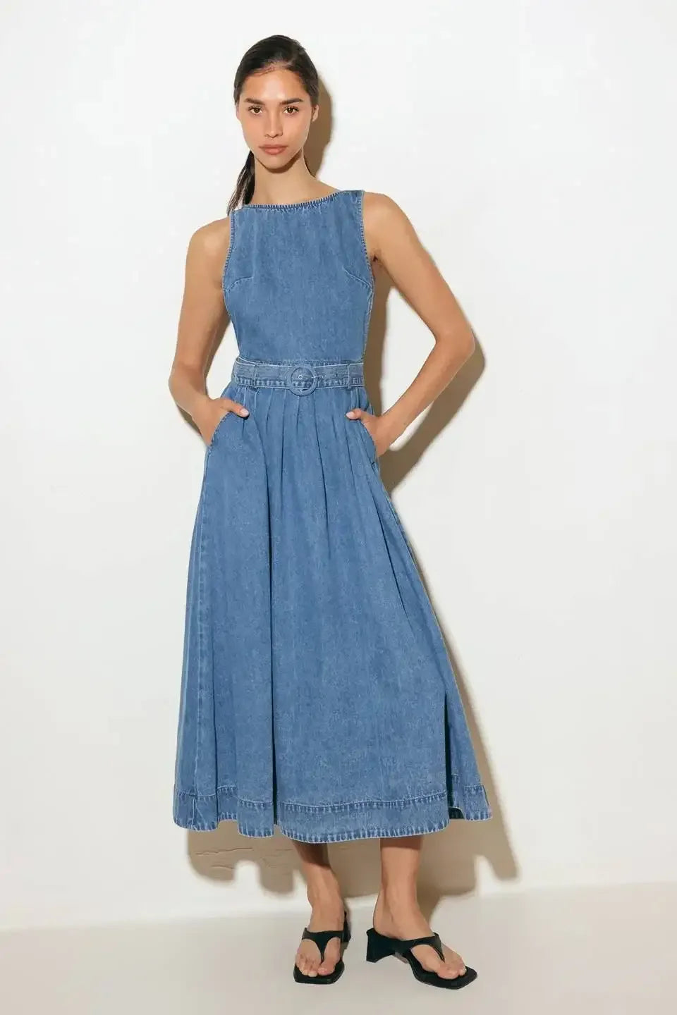 EFFORTLESS EDGE - OPEN BACK DENIM MIDI DRESS