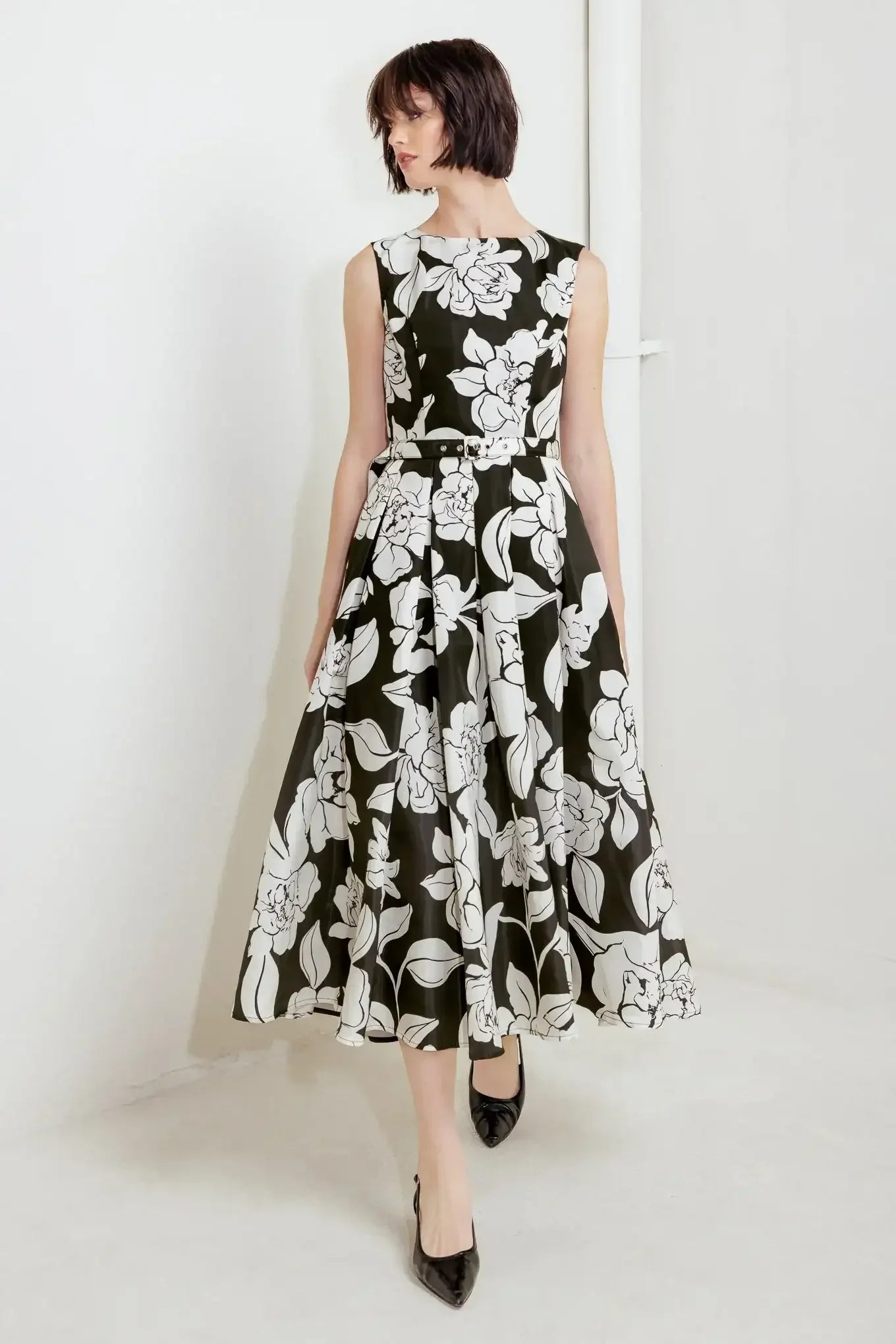 SILENT HEART BLACK FLORAL MIDI DRESS