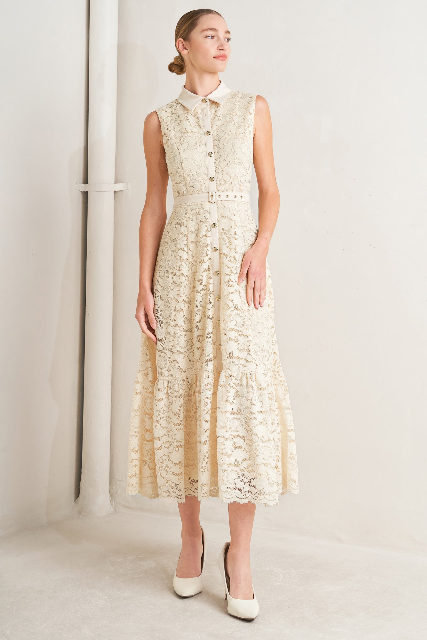 TAILOR MADE LACE MIDI DRESS - PEACH TAILOR MADE LACE MIDI DRESS - PEACH