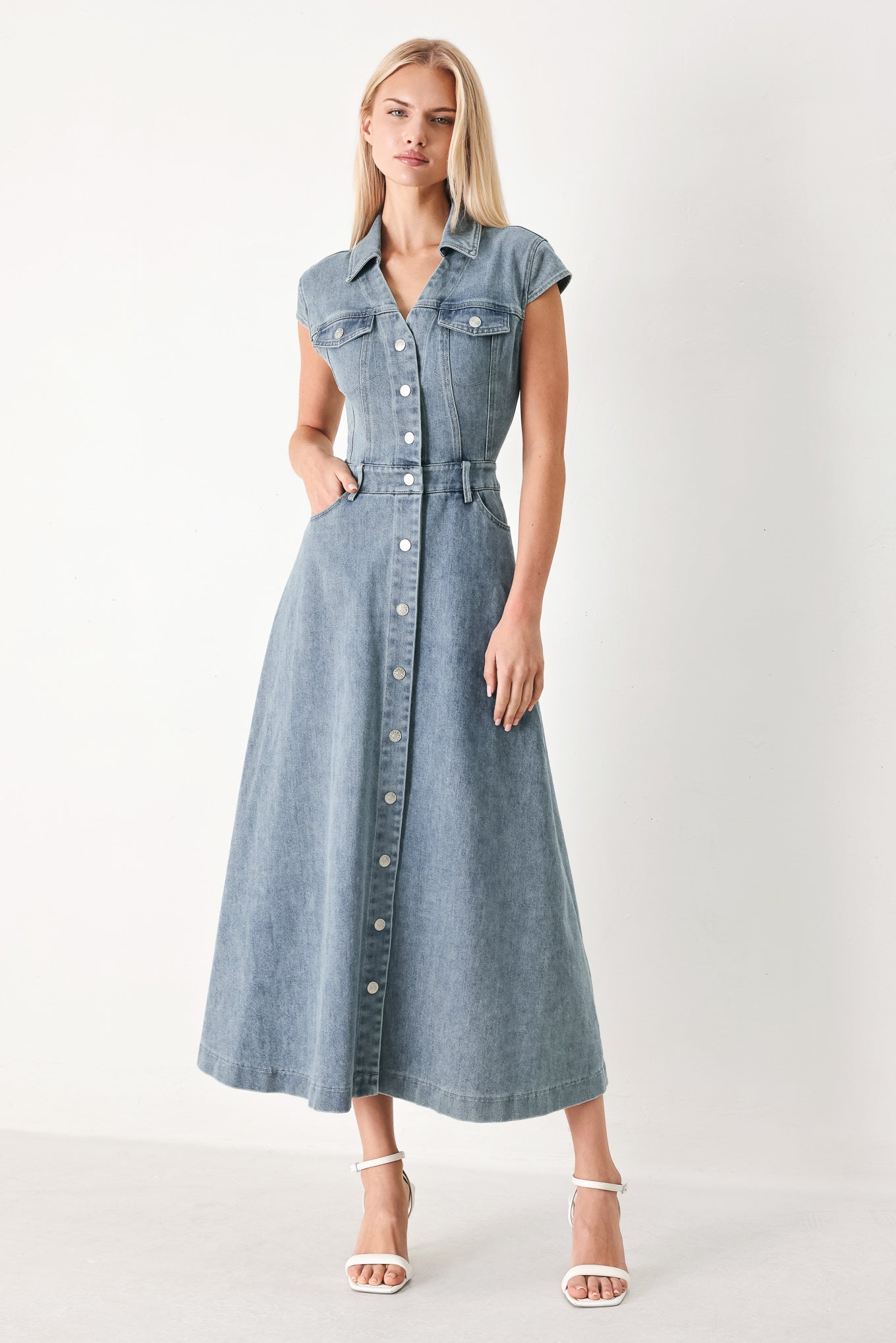 Lady Black Tie - Classic Appeal - Acid Wash Denim Shirt Dress
