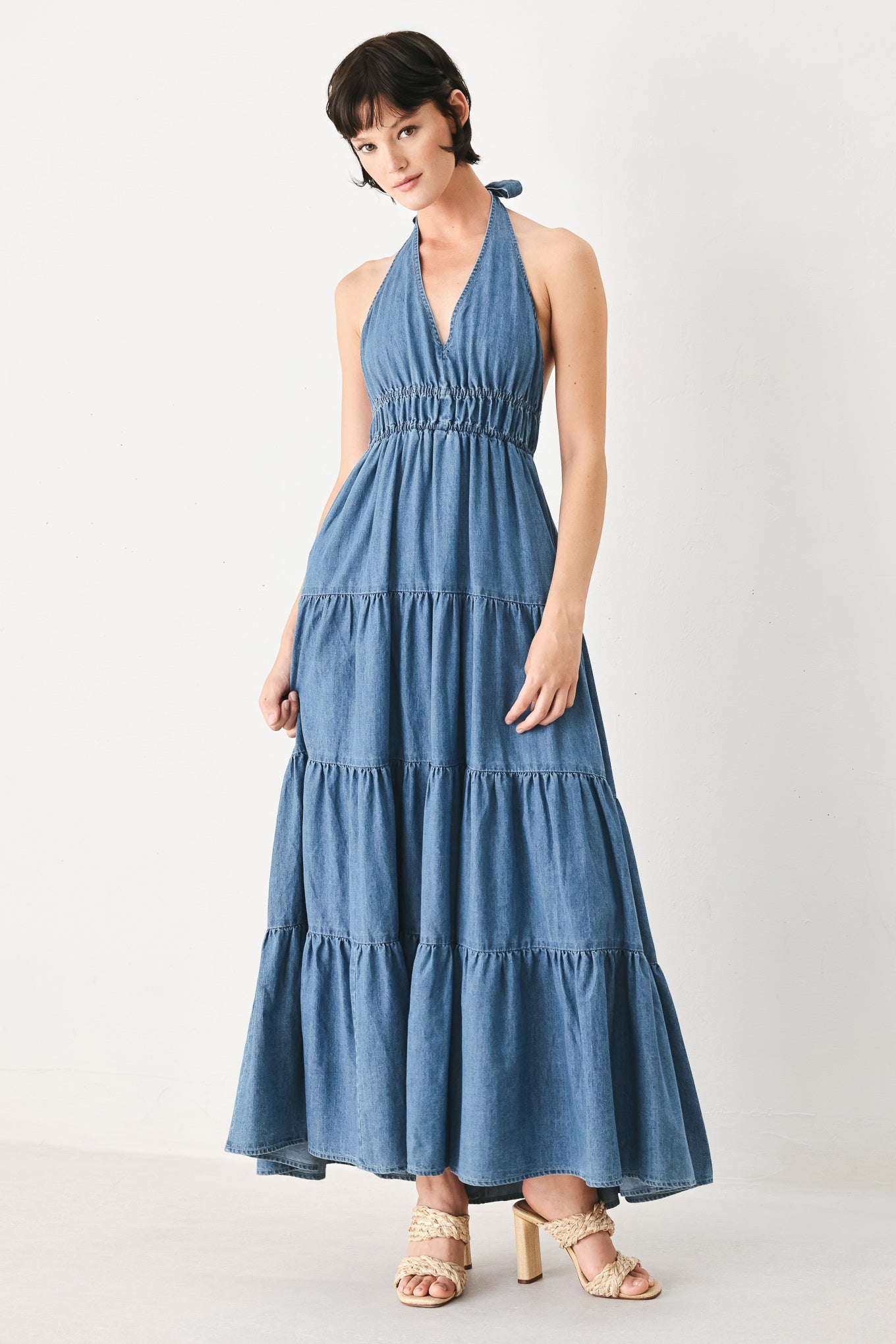 denim dress for dinner 23 Denim Dress Outfits to Style the Staple All Year Round