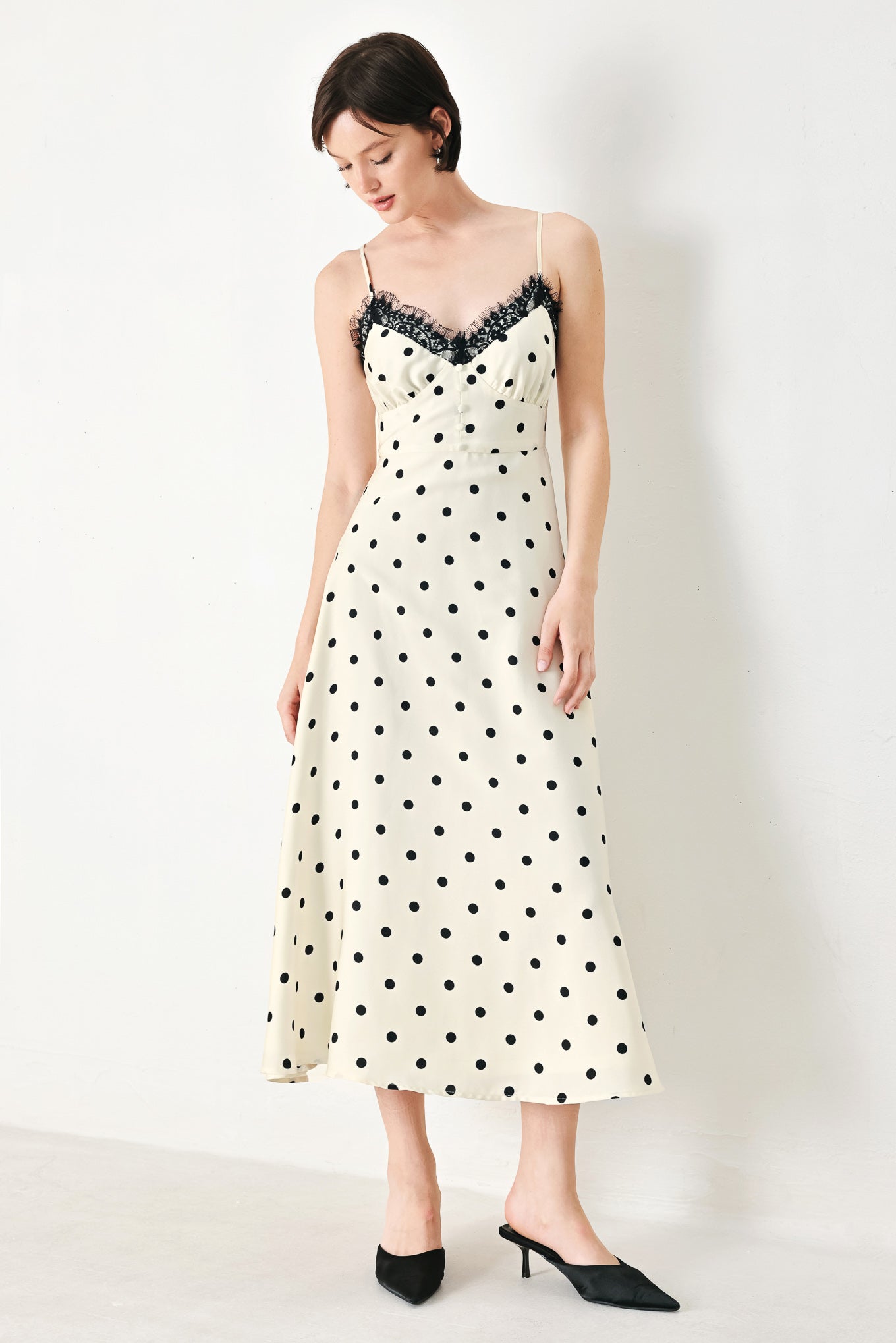 Lady Black Tie - Dotty Sweetheart Polka Dot Midi Dress - Size M Lady Black Tie - Dotty Sweetheart Polka Dot Midi Dress - Size M