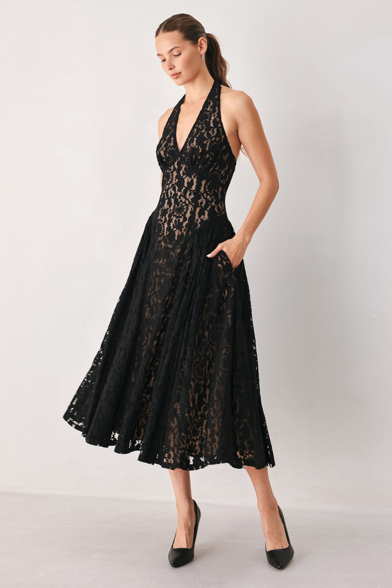 MIDNIGHT OBSIDIAN - BLACK LACE HALTER MIDI DRESS