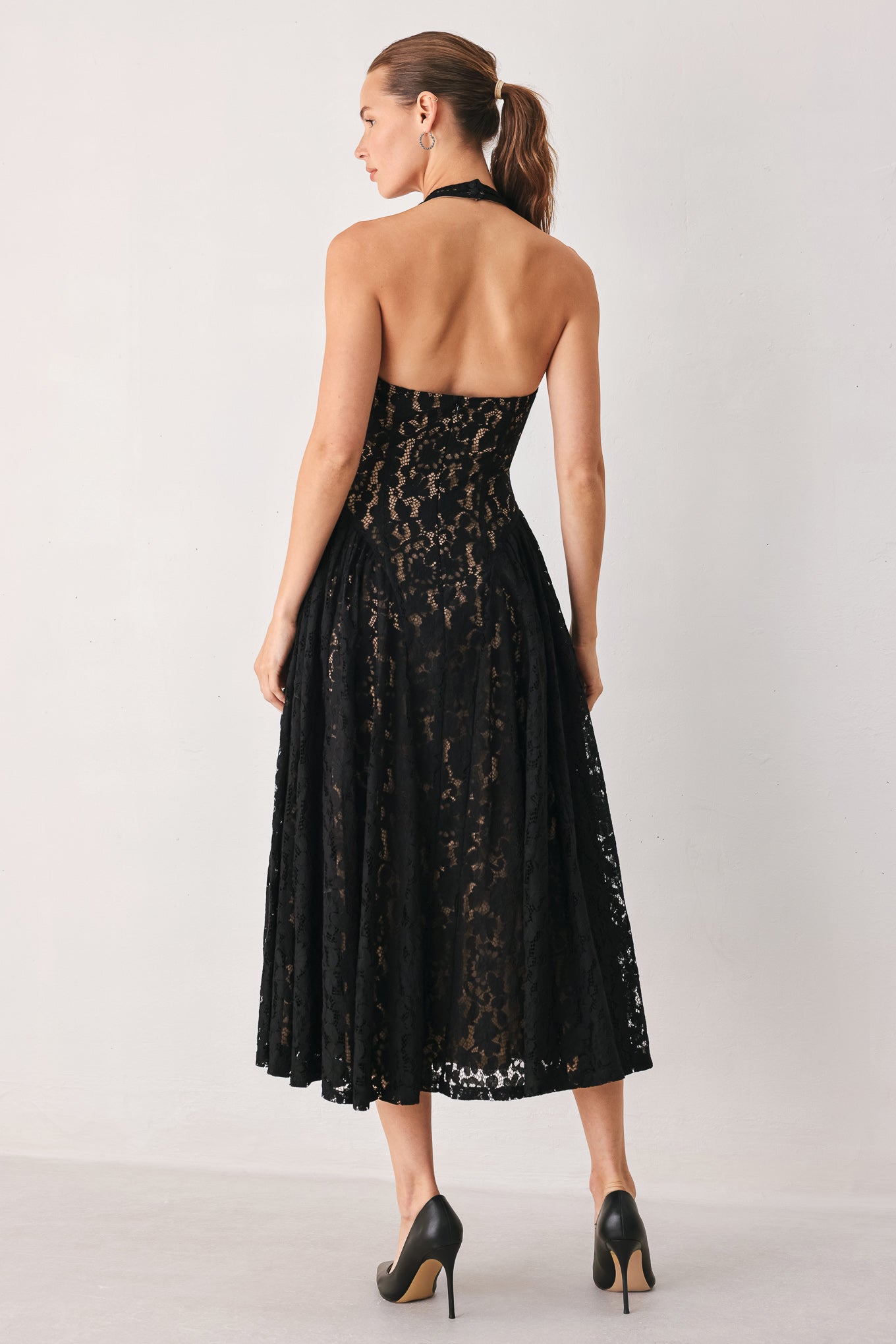 MIDNIGHT OBSIDIAN - BLACK LACE HALTER MIDI DRESS