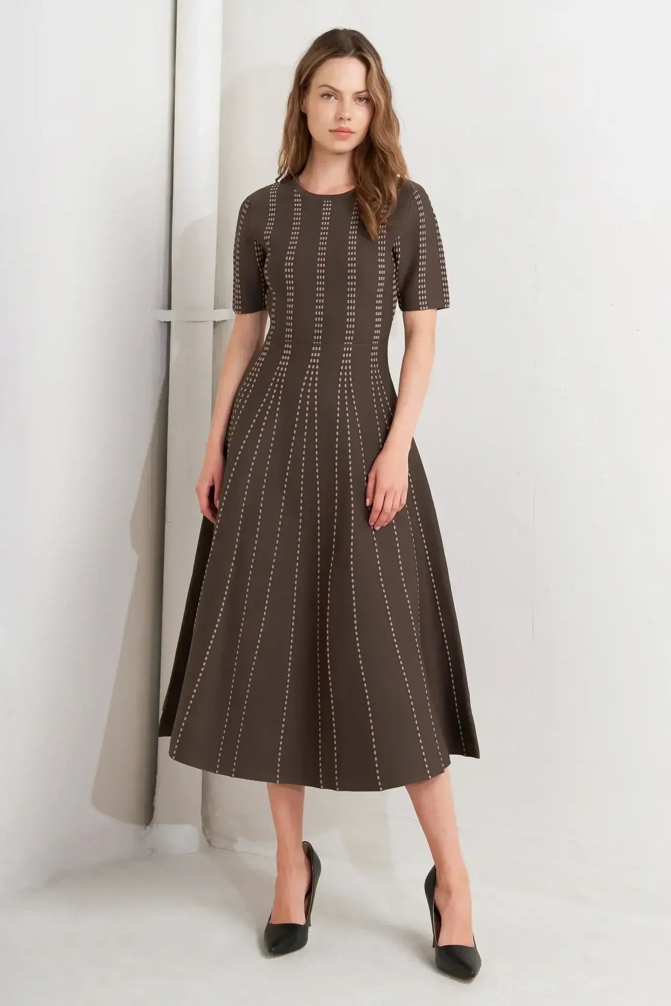 DOT DANCE SWEATER KNIT BROWN MIDI DRESS
