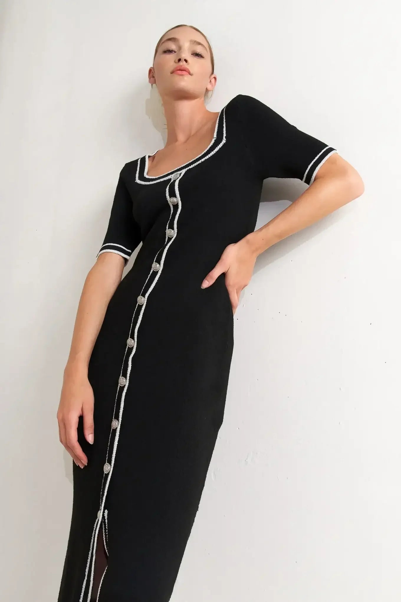 MODERN CLASSIC SWEATER KNIT MIDI DRESS