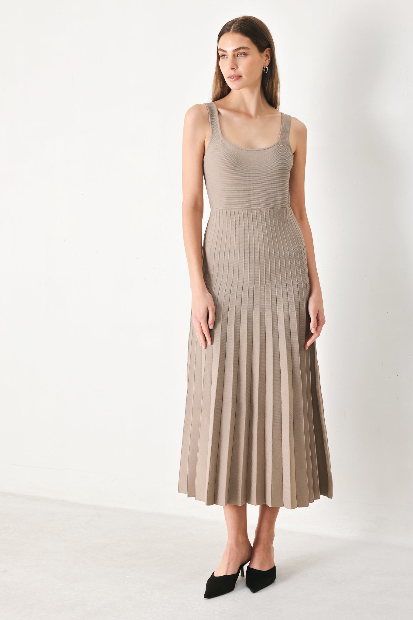 SWEATER KNIT MIDI DRESS WITH PLEATED SKIRT