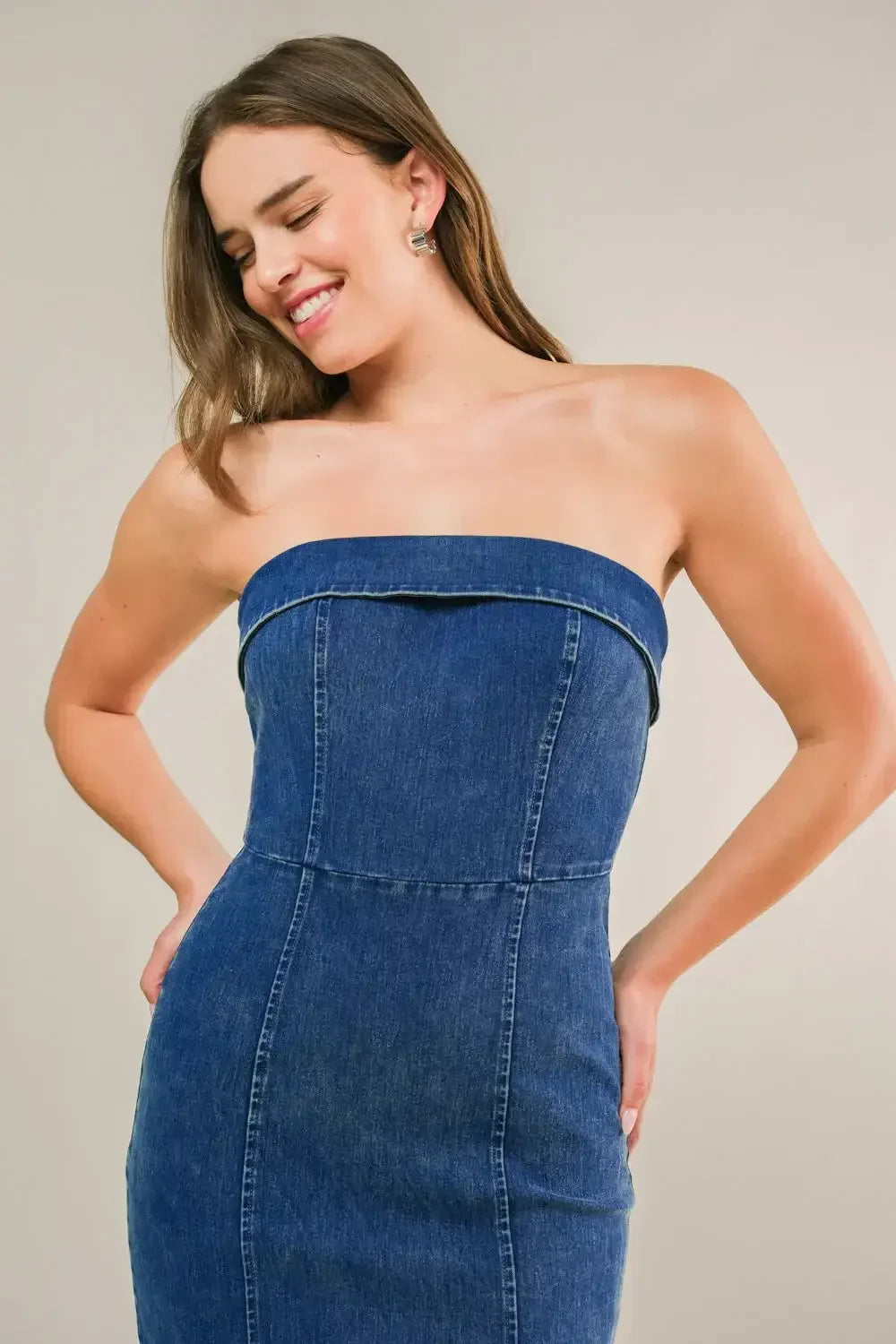BLUE CRUSH STRAPLESS BODYCON DENIM MIDI DRESS