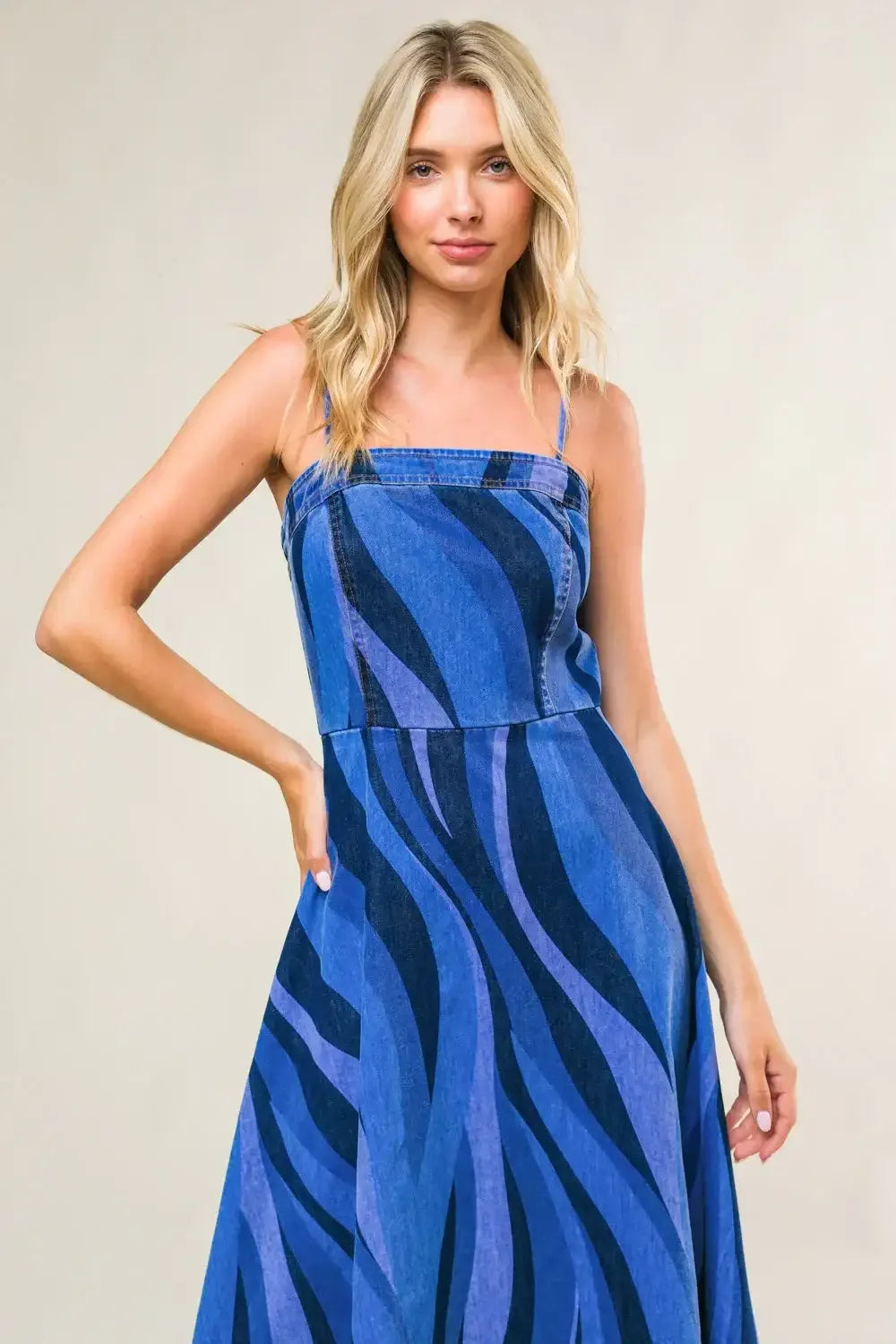 BLUE WAVES - PATTERNED DENIM MIDI DRESS
