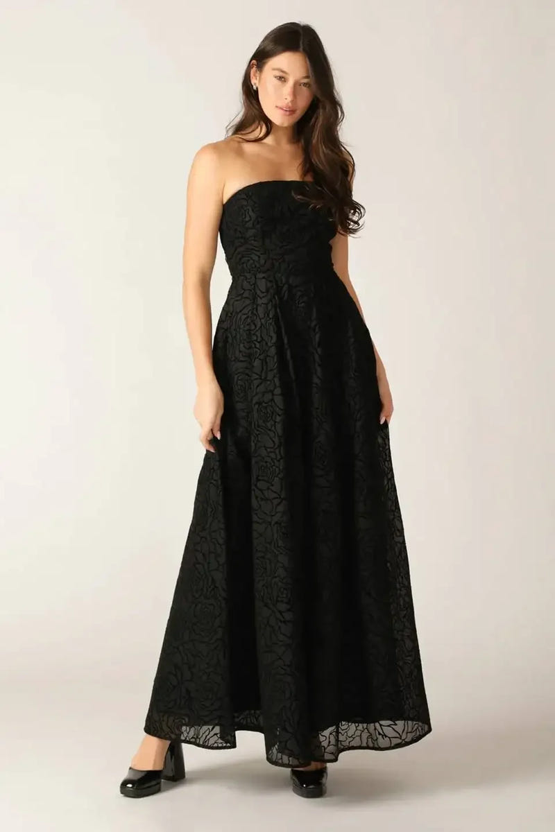 TEXTURED FLORAL STRAPLESS BLACK MAXI DRESS