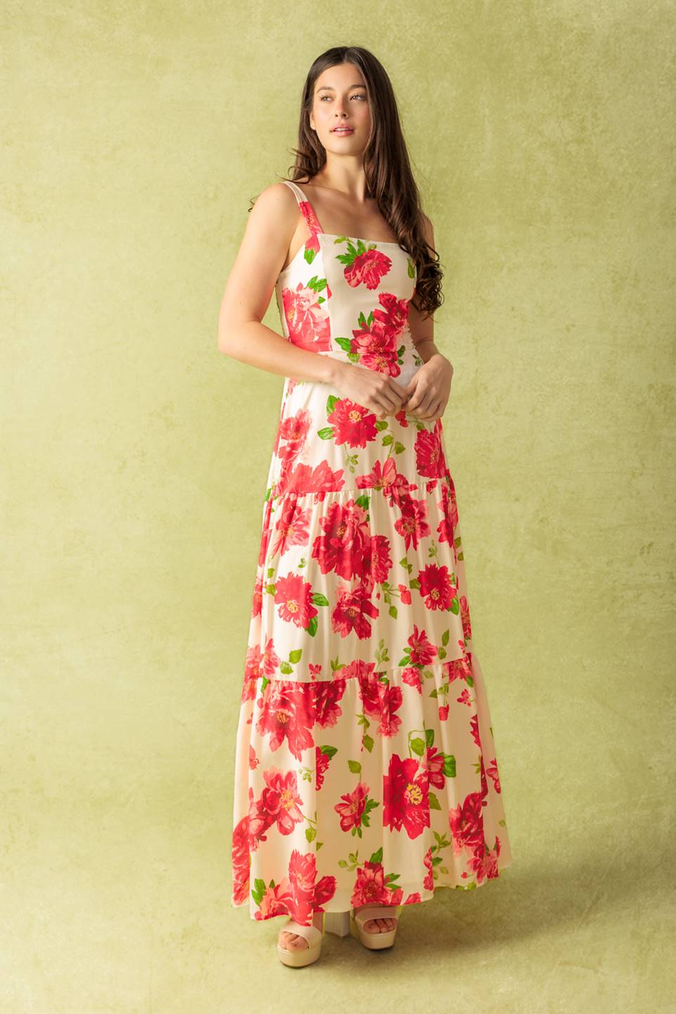 Lady Black Tie - Crimson Blooms - Red Floral Maxi Dress - Size M Lady Black Tie - Crimson Blooms - Red Floral Maxi Dress - Size M