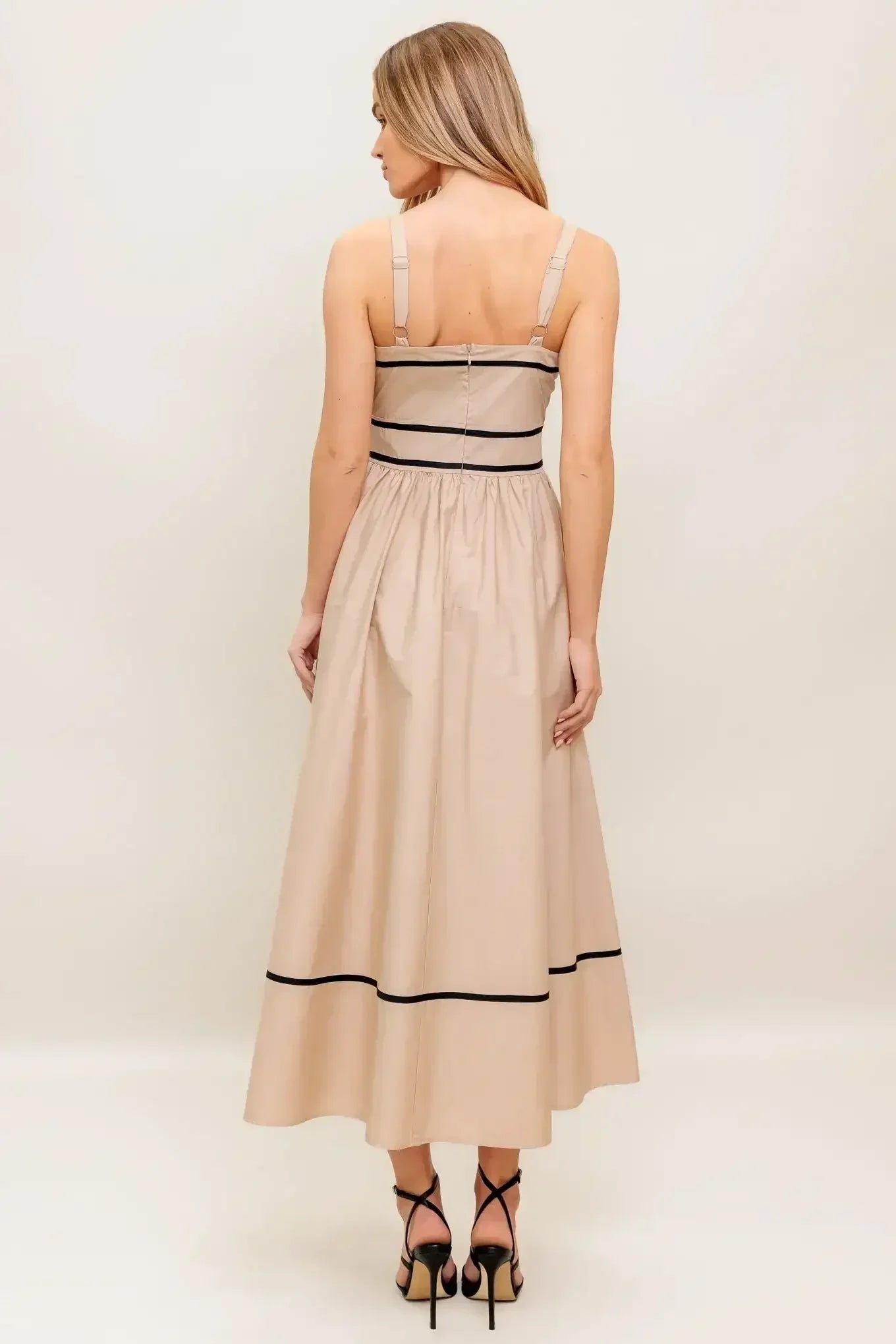 BLUEBELL BREEZE - BLUE FLORAL MIDI DRESS