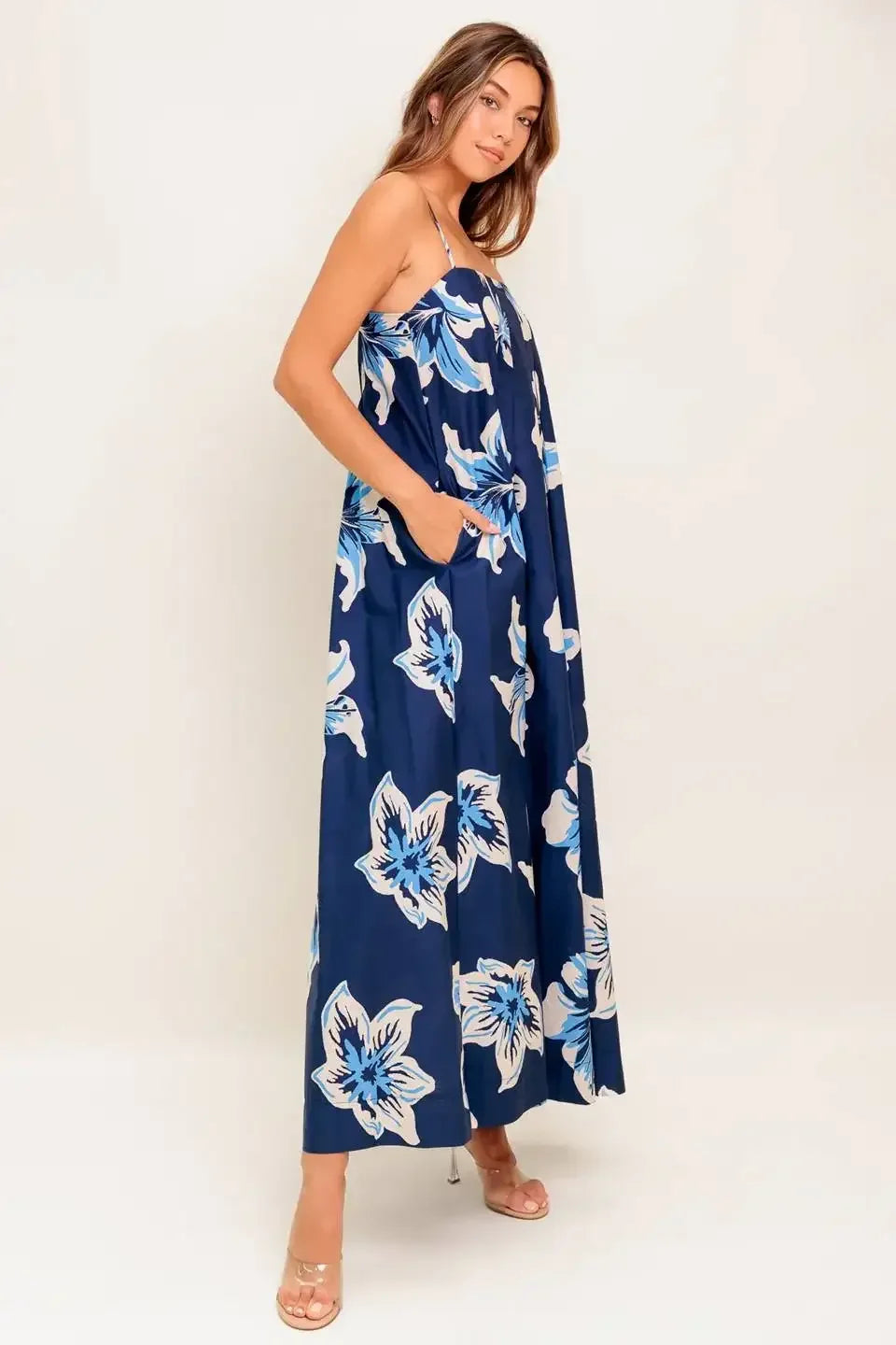 RAYA MAXI DRESS - NAVY FLORAL