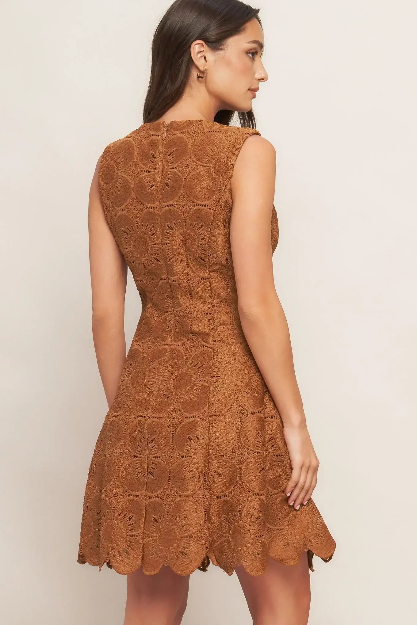 AUTUMN BLOOM LACE MINI DRESS - BROWN