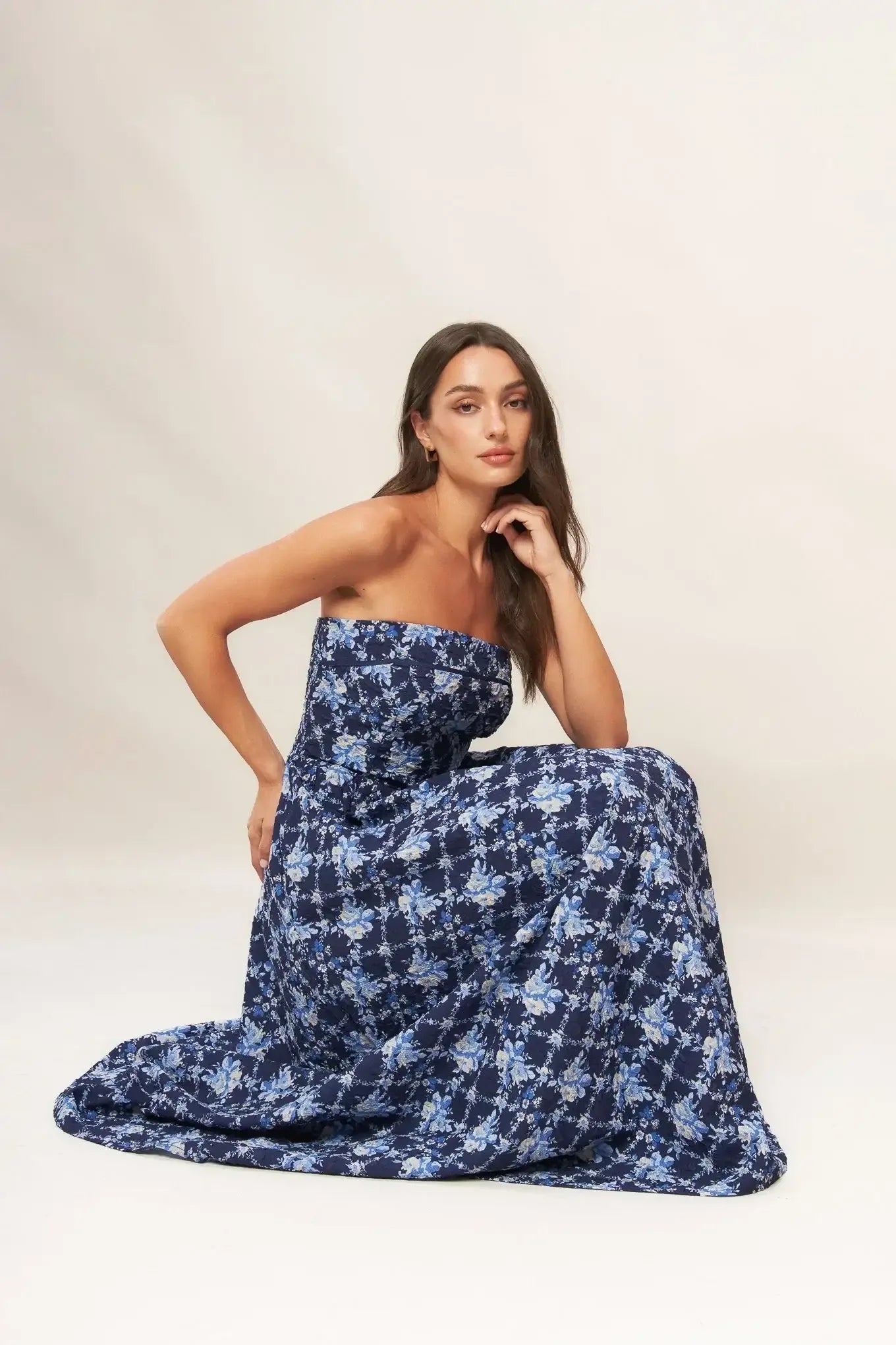 BLUE RENAISSANCE STRAPLESS MIDI DRESS