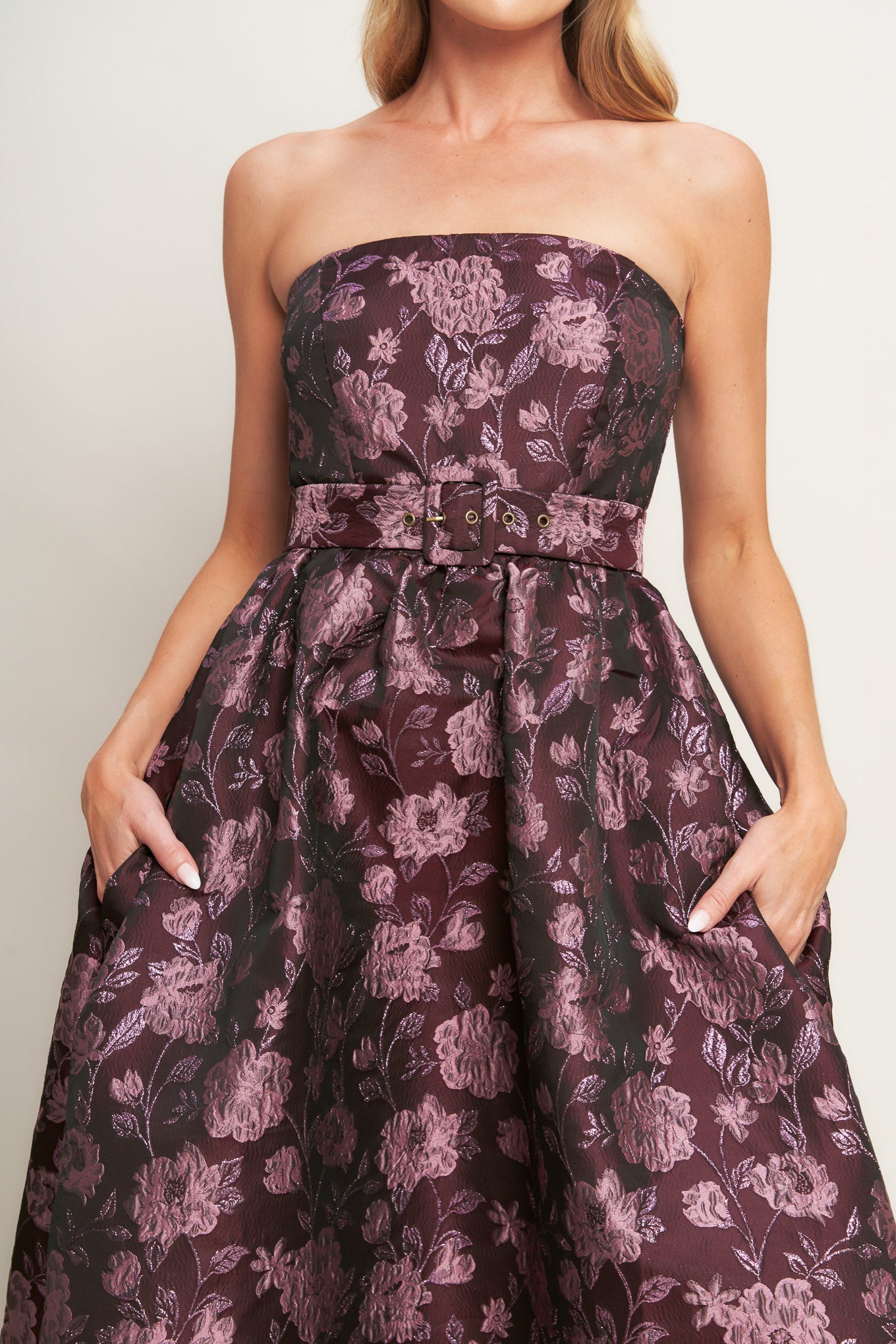 AUBERGINE CHIC JACQUARD MIDI DRESS | Lady Black Tie