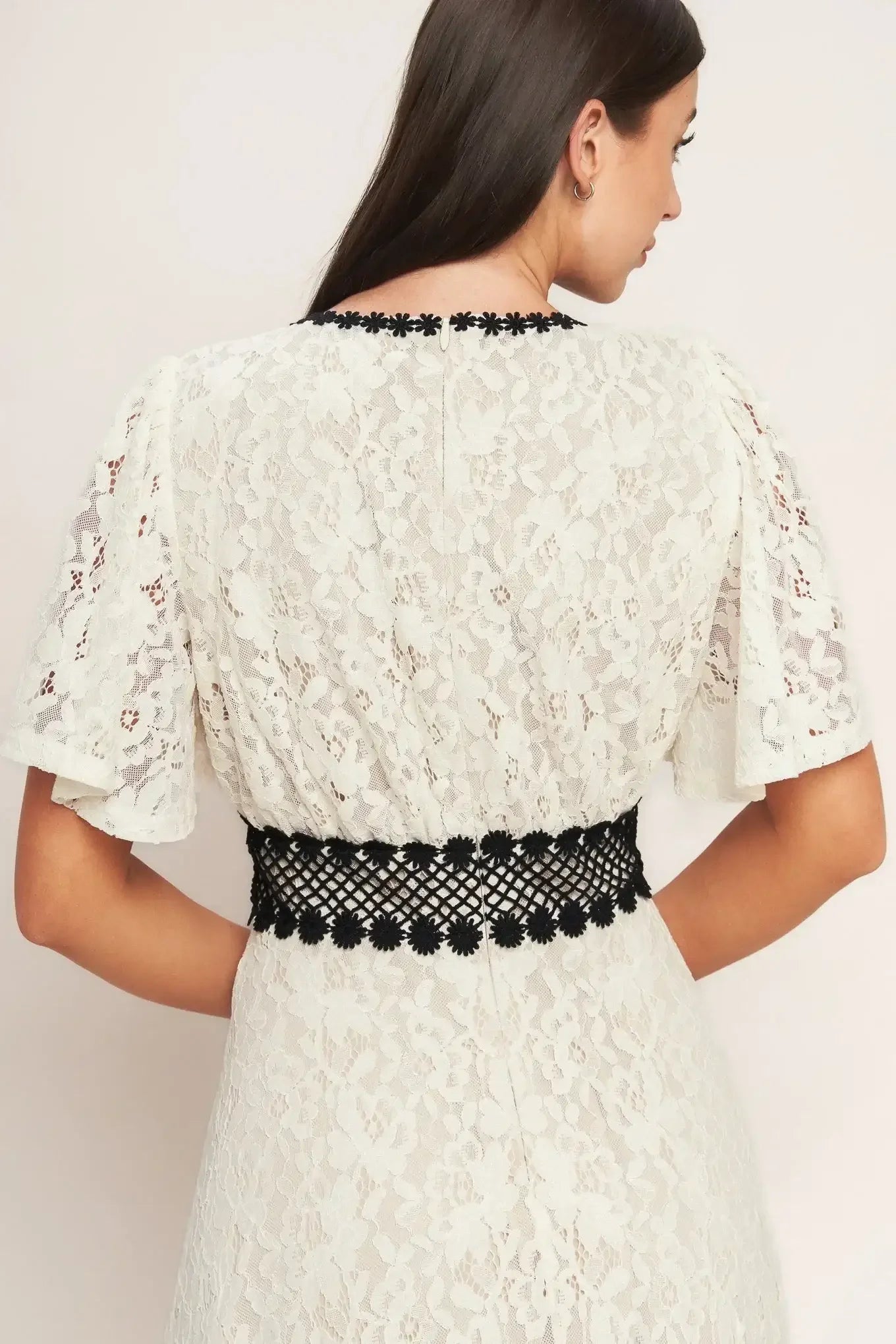 CONTRAST BLACK & IVORY LACE MIDI DRESS
