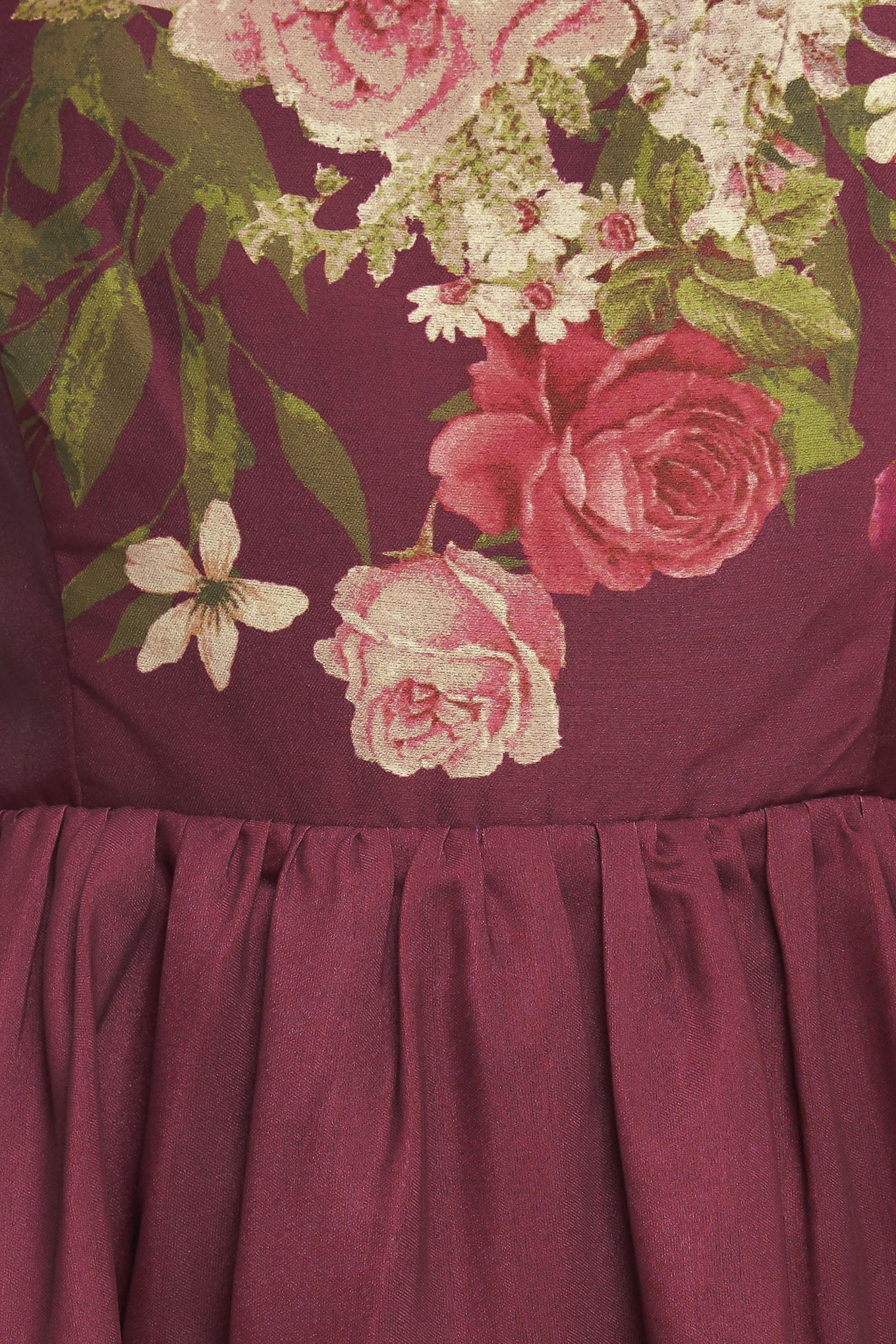Lady Black Tie - Secret Garden Romance Burgundy Maxi Dress - Size S Lady Black Tie - Secret Garden Romance Burgundy Maxi Dress - Size S