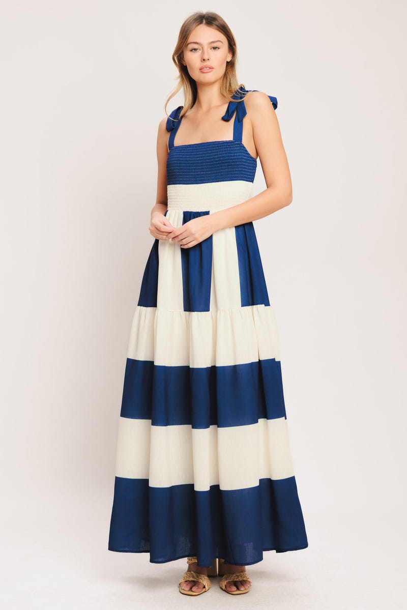 Blue and White Dresses | Elegant Formal & Daytime Styles Blue and White Dresses | Elegant Formal & Daytime Styles
