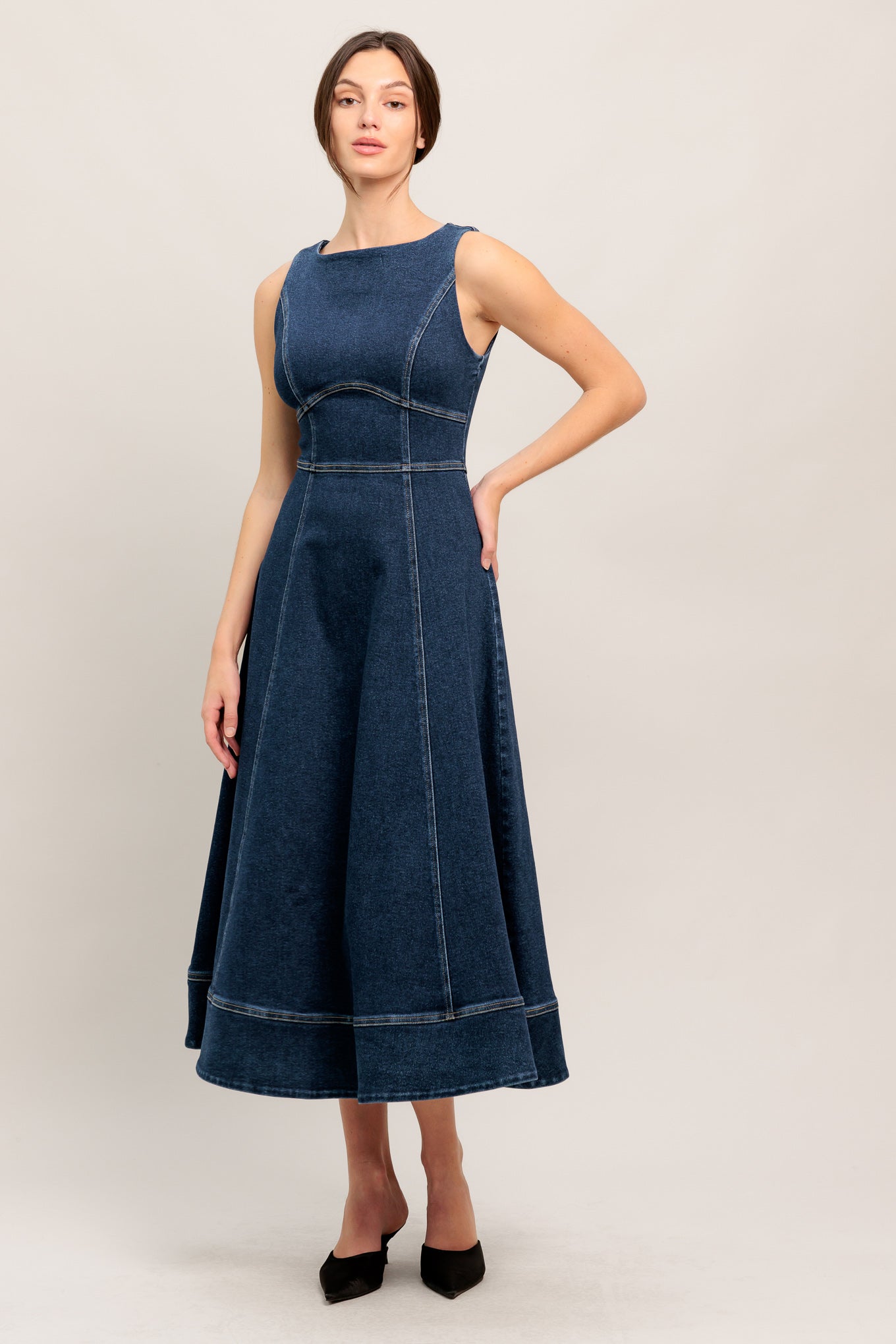 SIMPLE STATEMENT DENIM MIDI DRESS