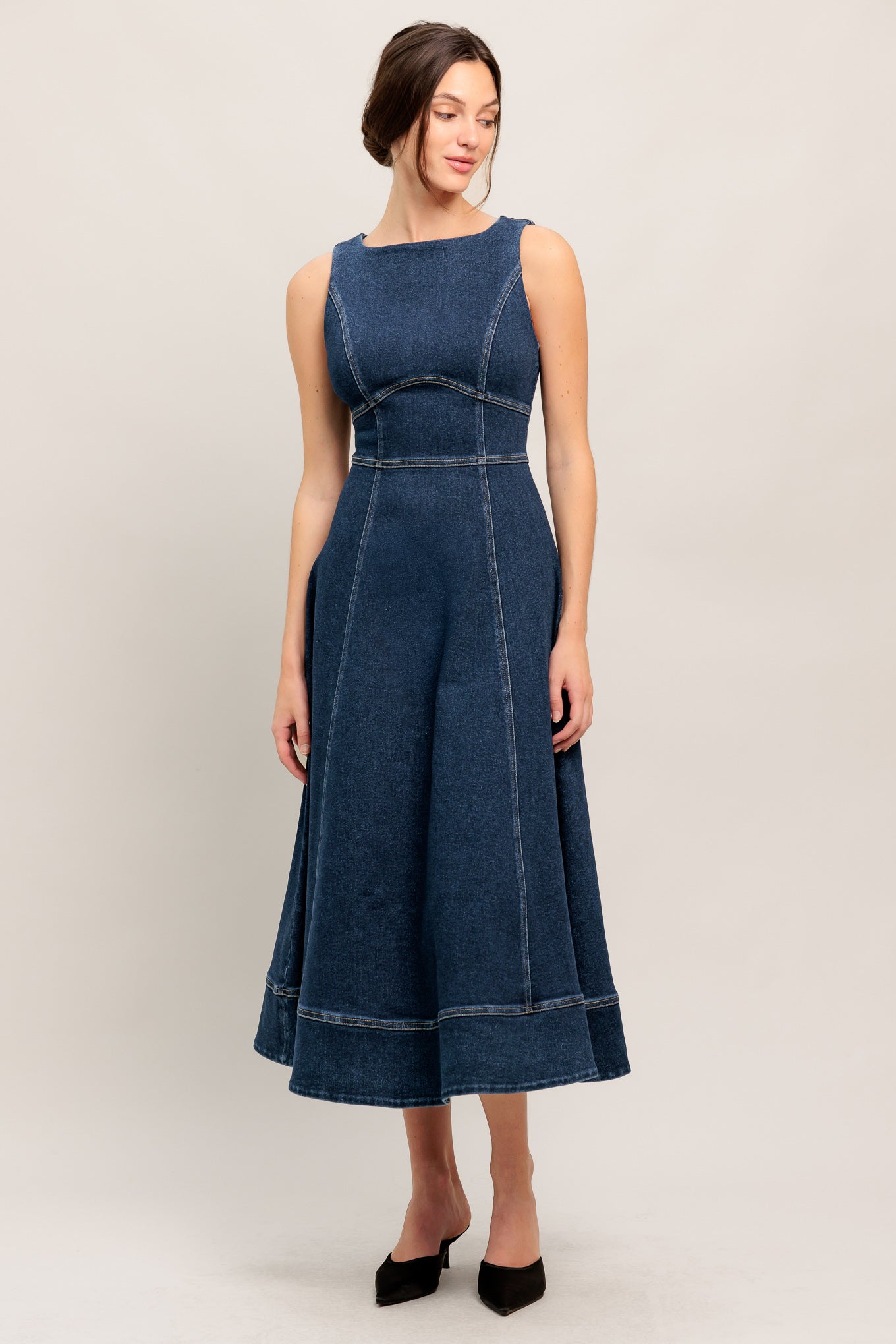 SIMPLE STATEMENT DENIM MIDI DRESS