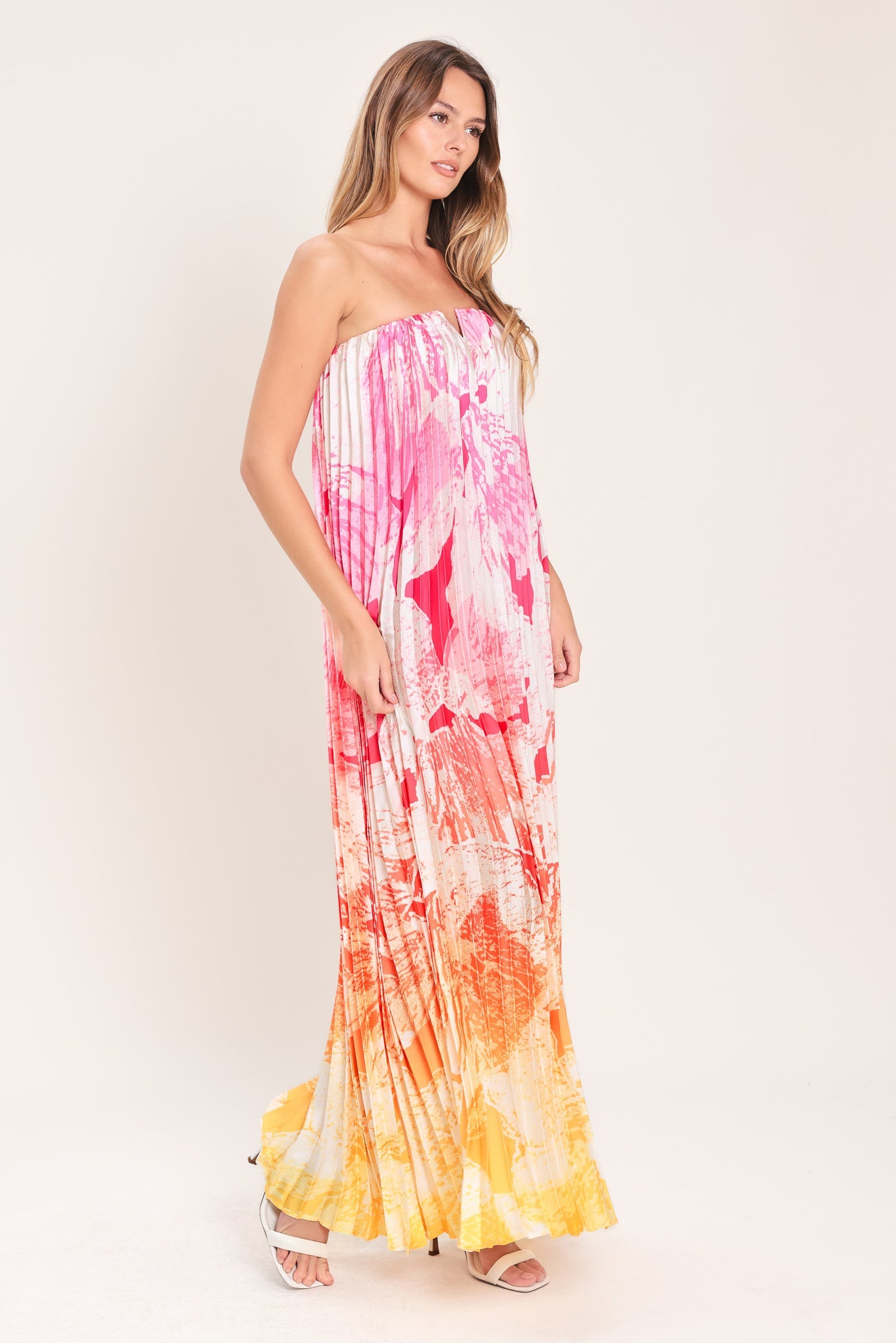VACAY CRUSH PLEATED MAXI DRESS