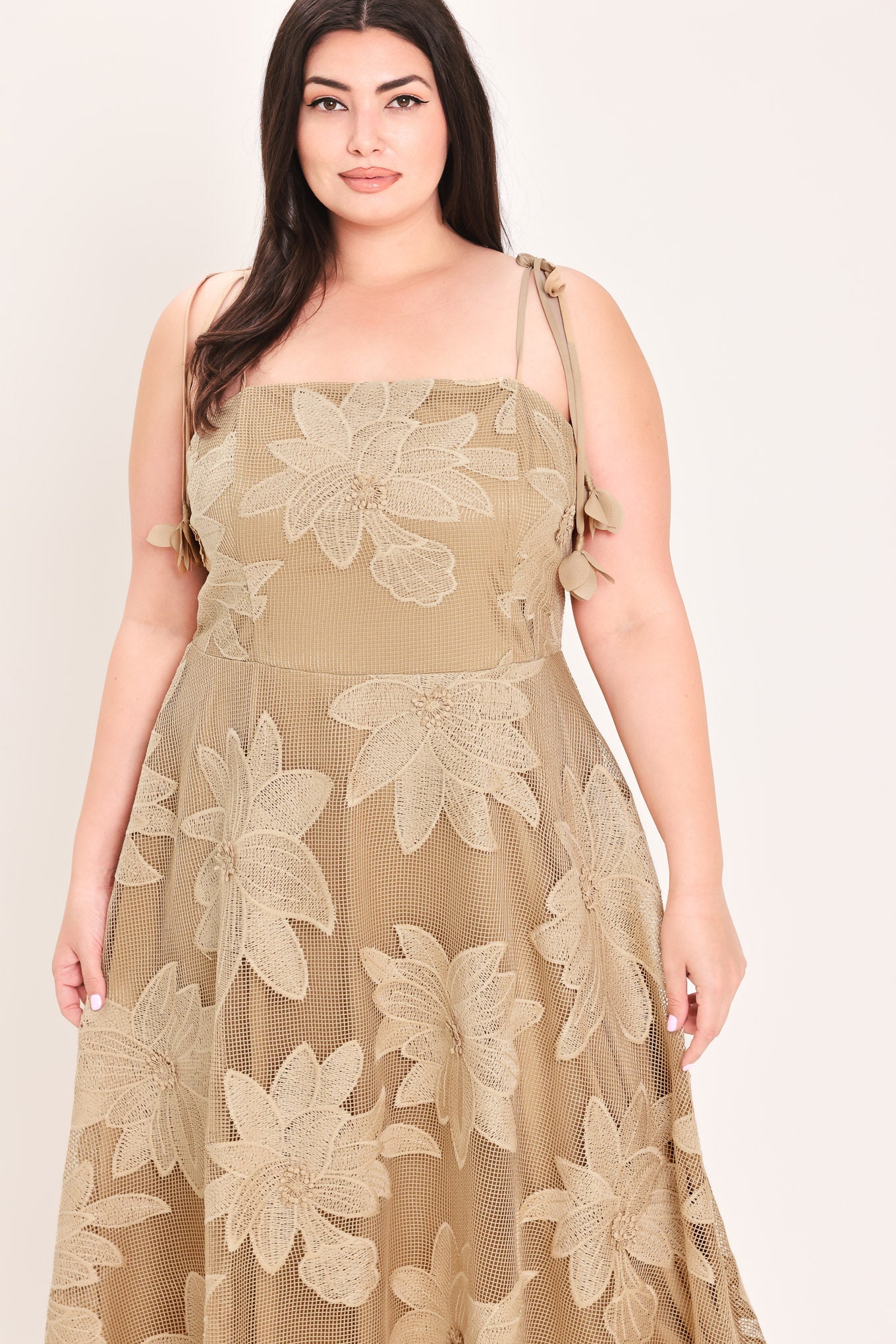Sahara Sands - Floral Lace Midi Dress | Lady Black Tie