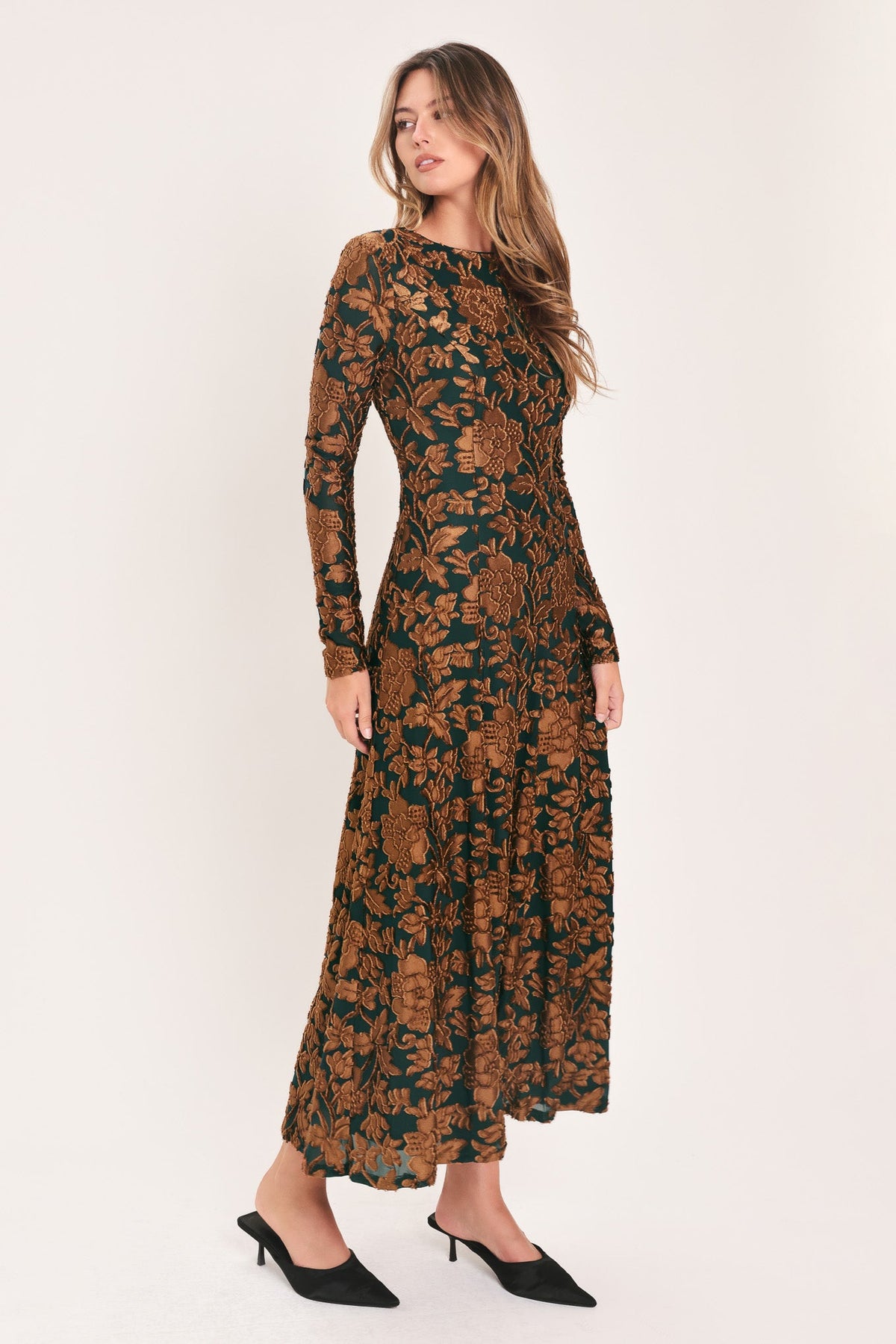EMERALD ENCHANTMENT - BURNOUT VELVET MAXI DRESS | Lady Black Tie