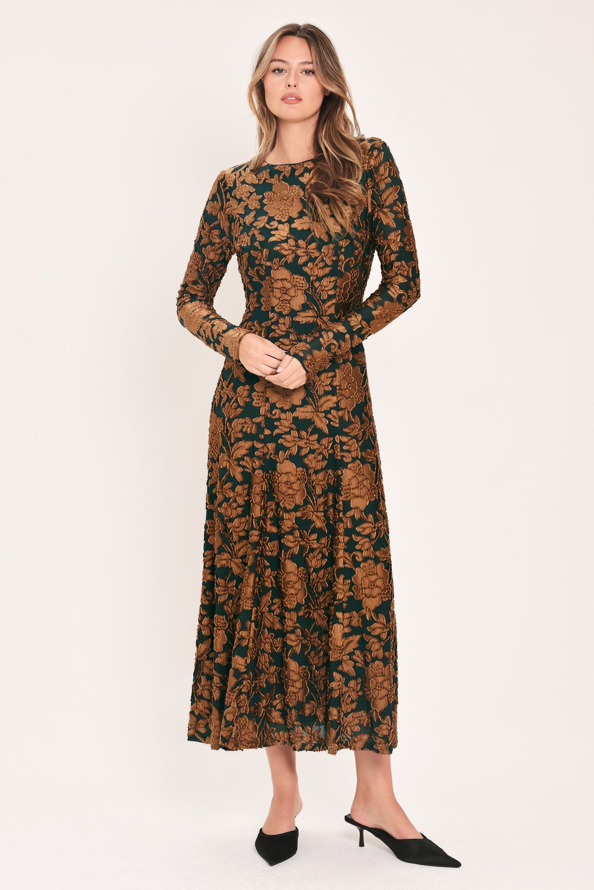 EMERALD ENCHANTMENT - BURNOUT VELVET MAXI DRESS | Lady Black Tie