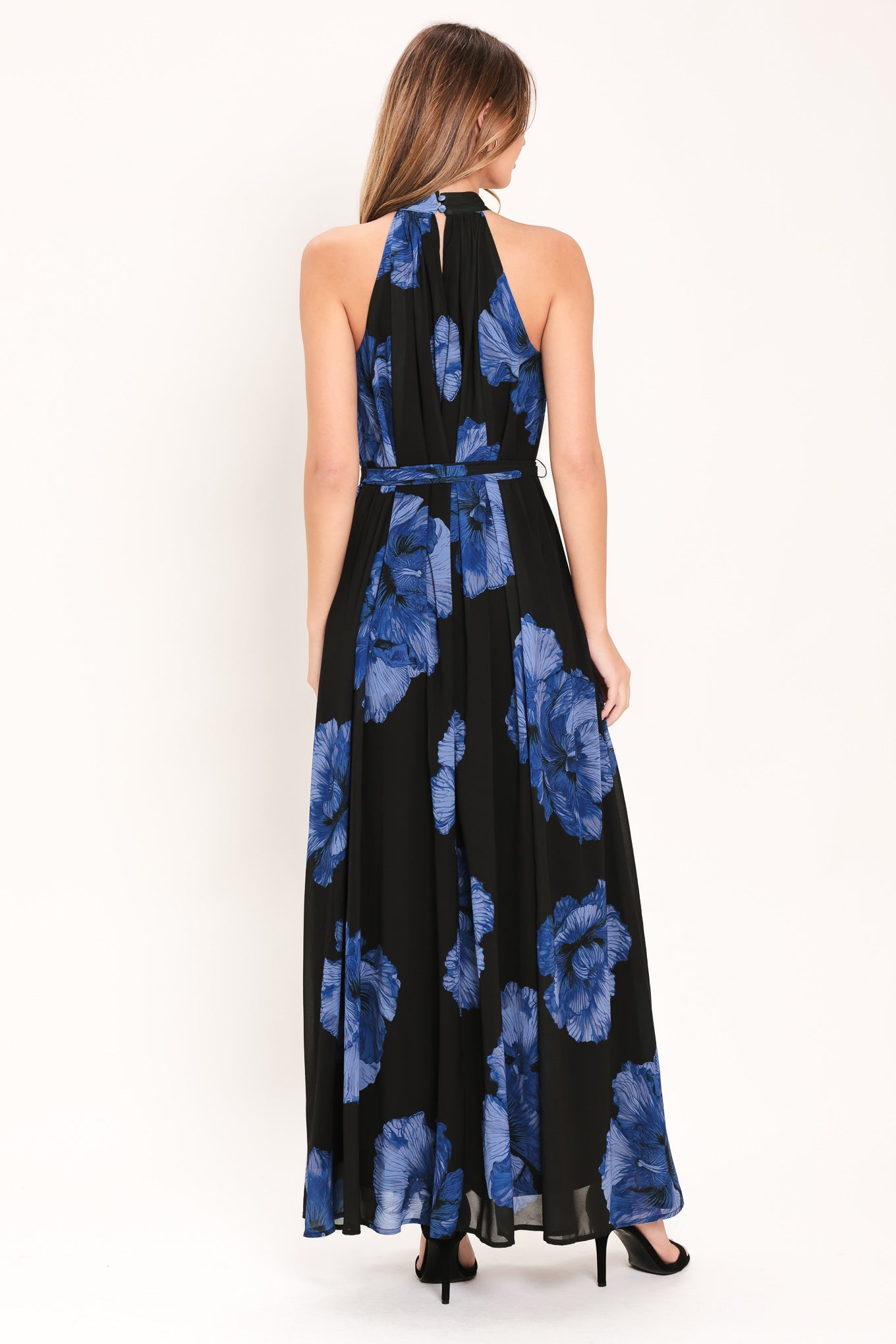 EVENING ORCHARD - BLUE FLORAL HALTER MAXI DRESS