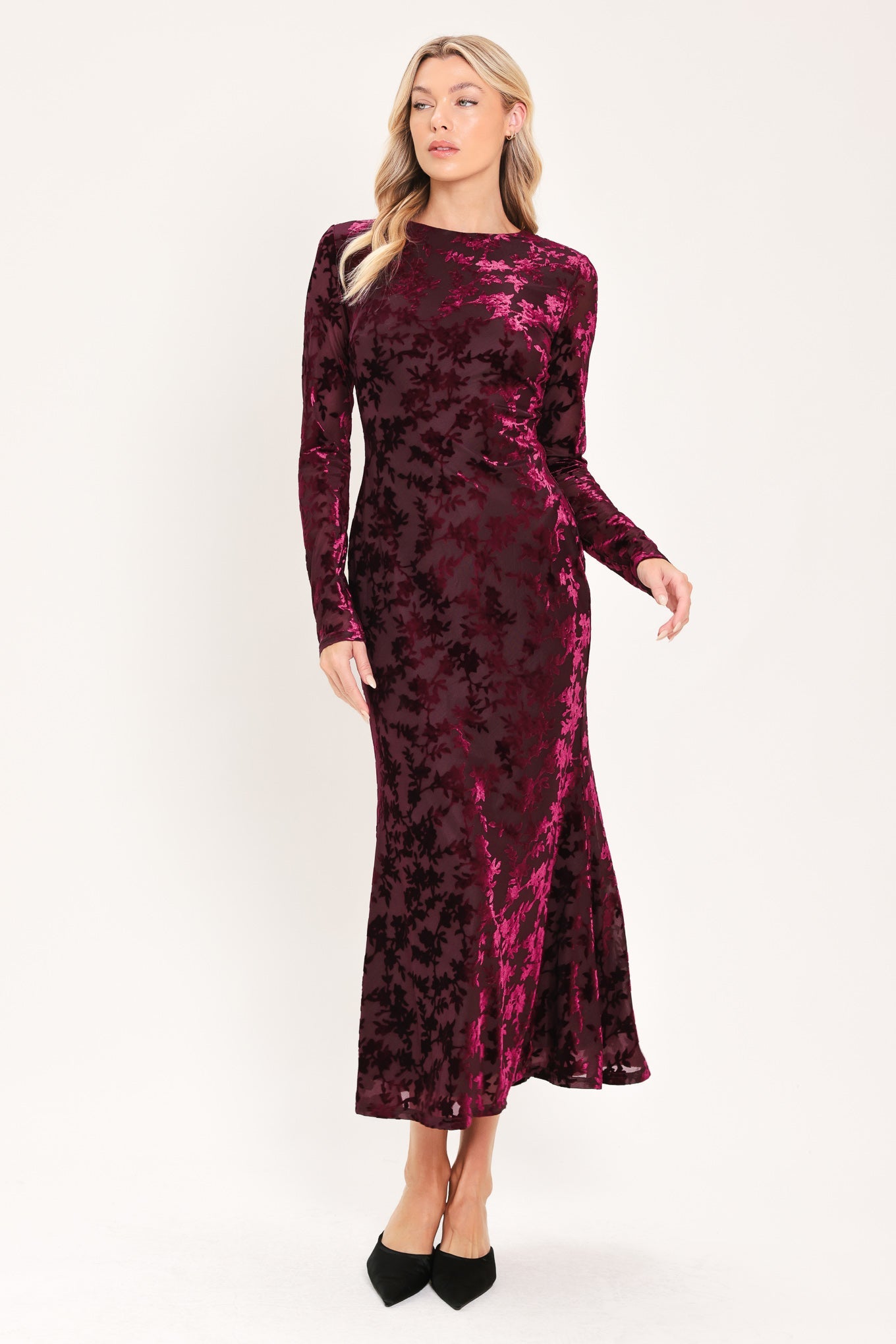 ID24302 BURGUNDY - Cabernet Floral Muse Velvet Midi Dress | Lady Black Tie