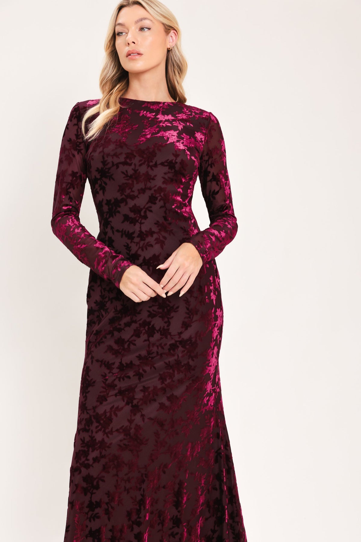 ID24302 BURGUNDY - Cabernet Floral Muse Velvet Midi Dress | Lady Black Tie