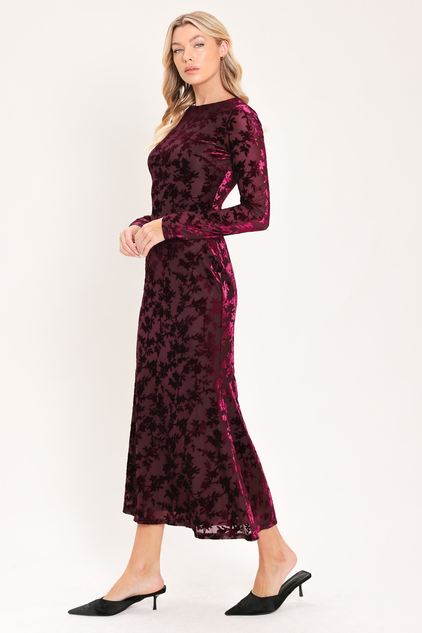 ID24302 BURGUNDY - Cabernet Floral Muse Velvet Midi Dress | Lady Black Tie