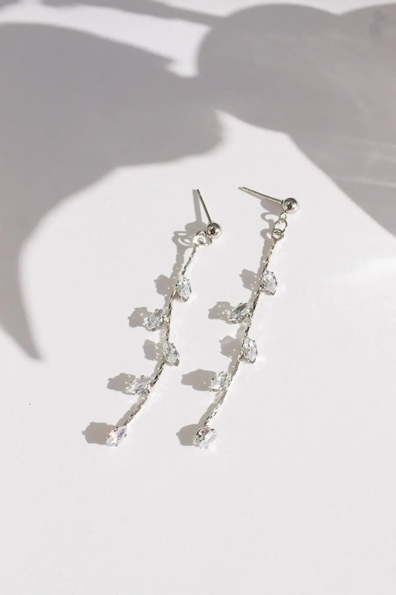 Daphne Leaf Dangle Earrings