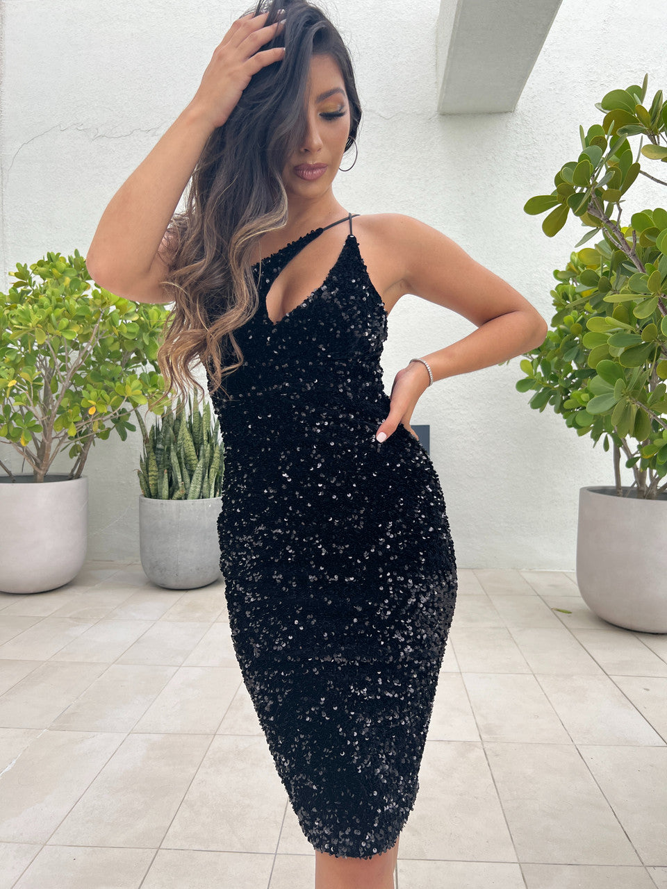 Shop the Elegant Venice Black Midi Dress