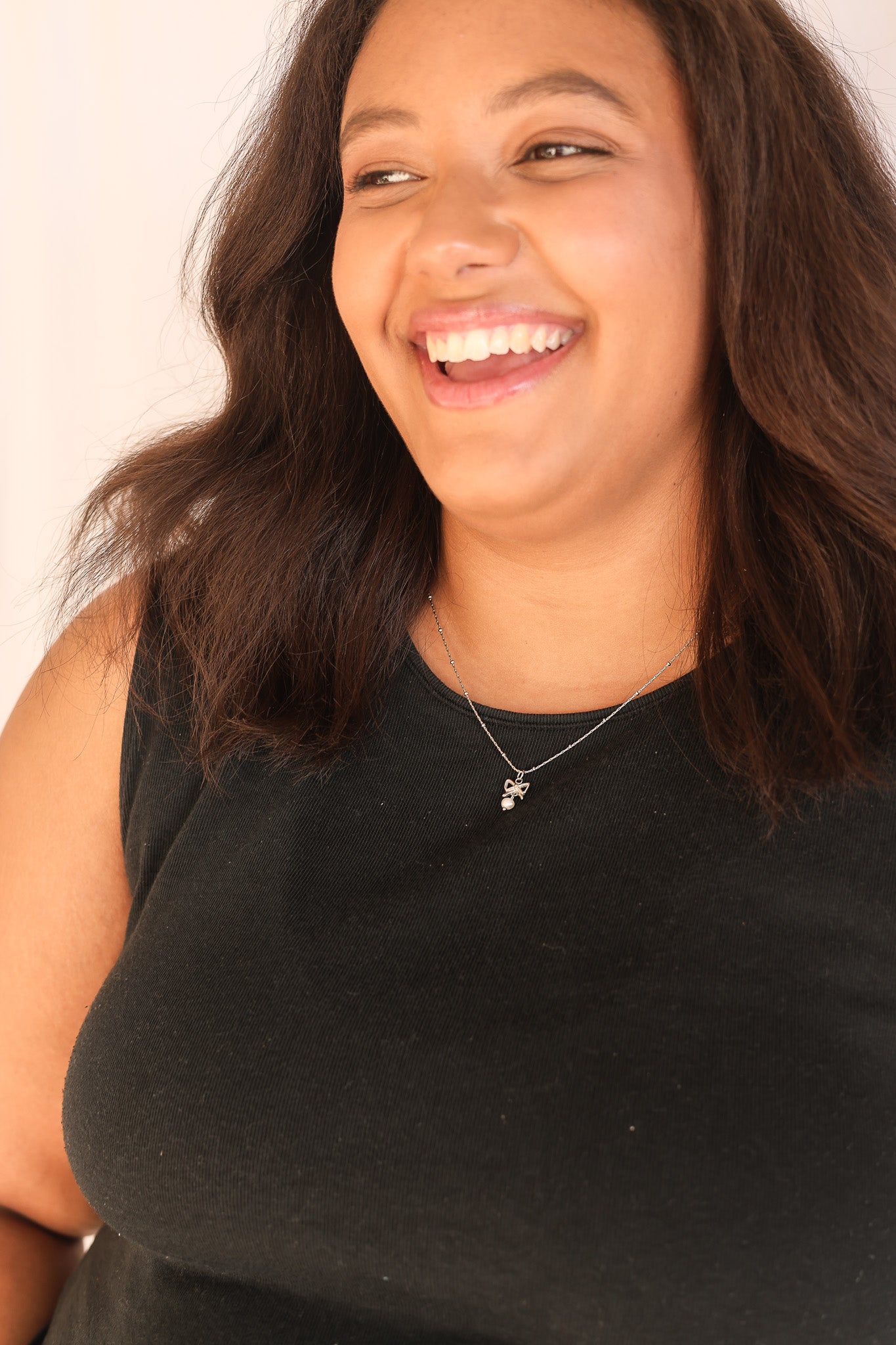 Jane Bow & Pearl Necklace